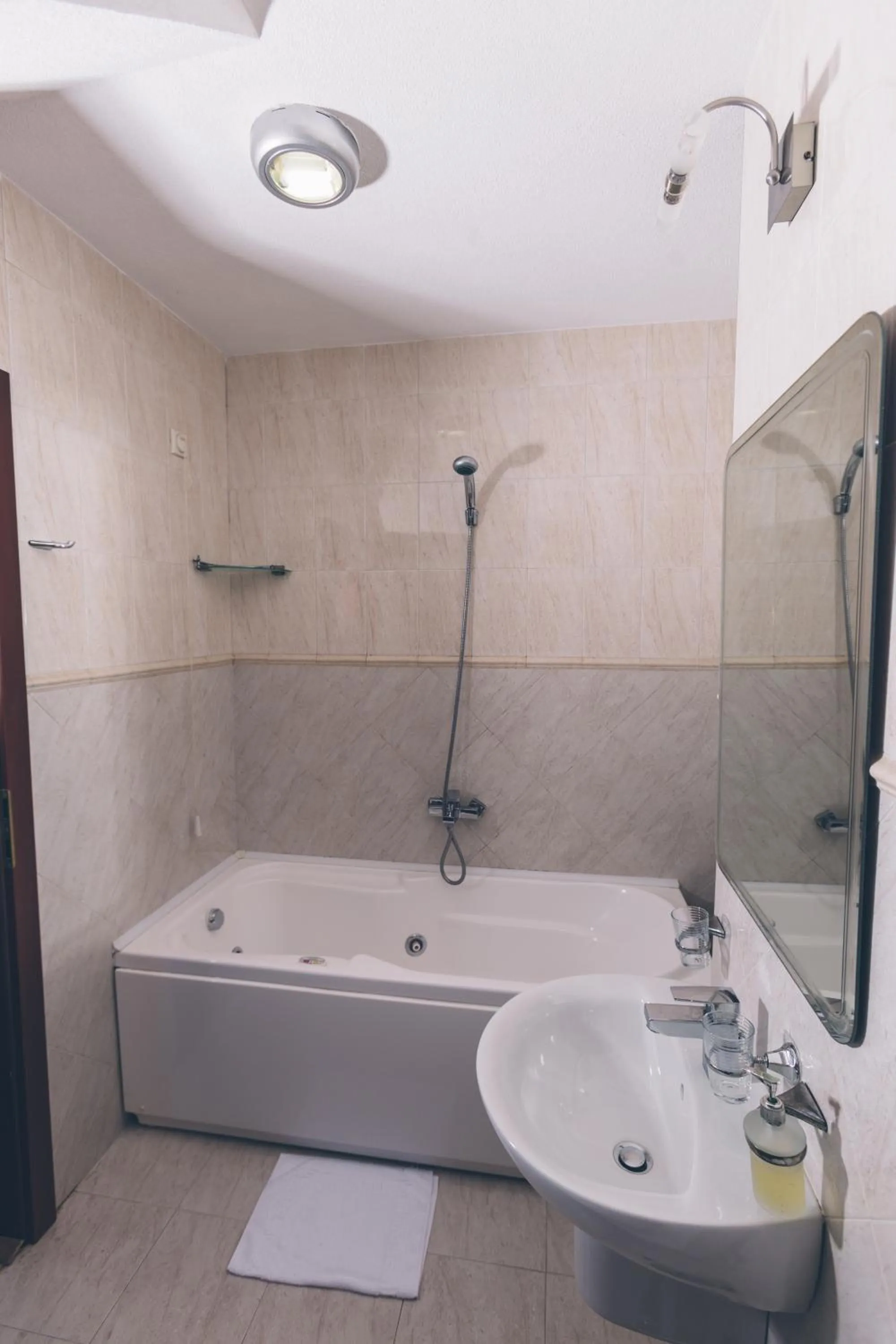 Bathroom in SU Hotel