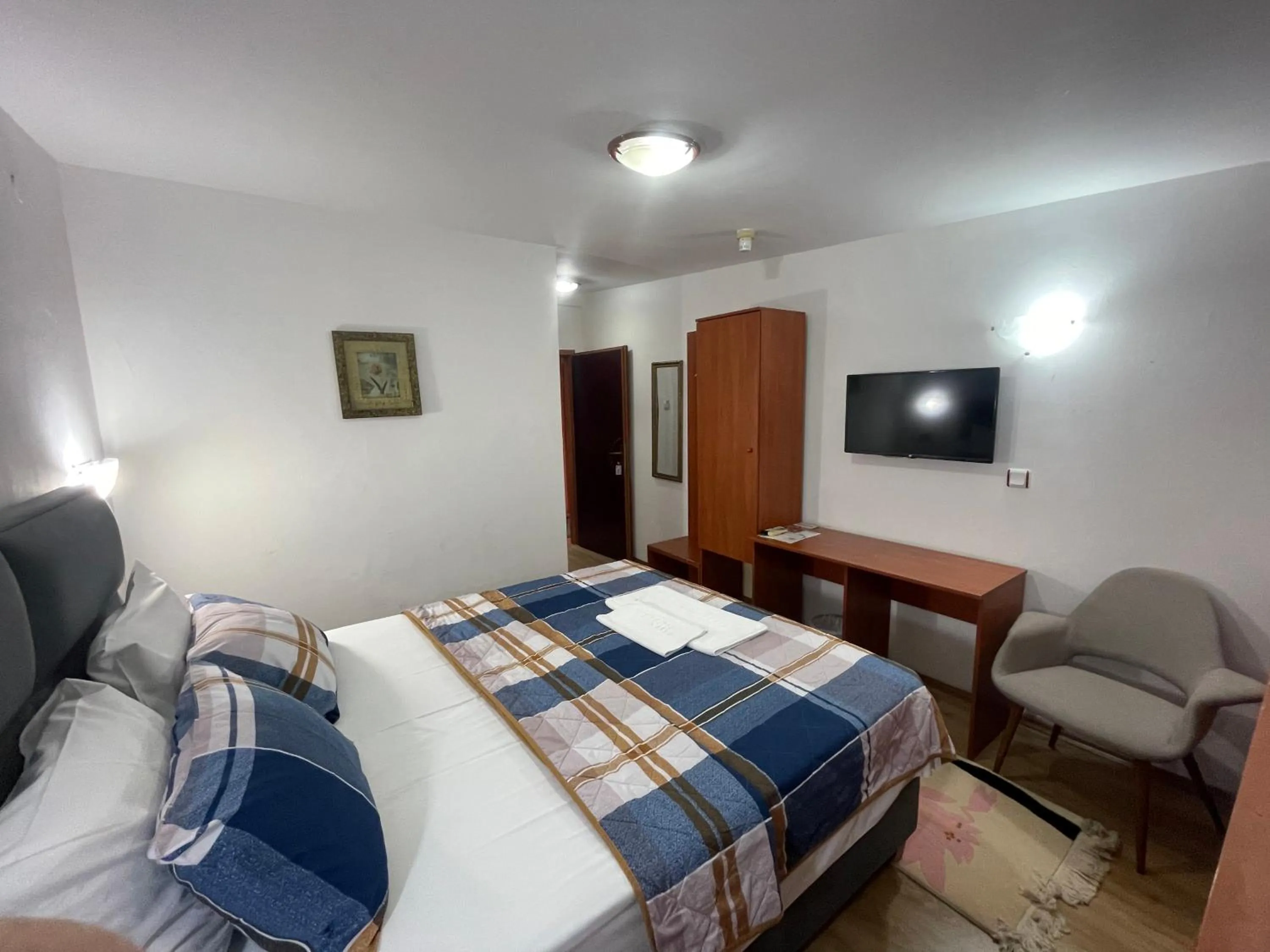 TV and multimedia, Bed in Hotel Square