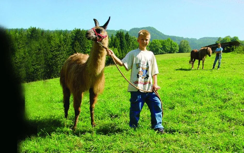 People in Biolandhaus Arche