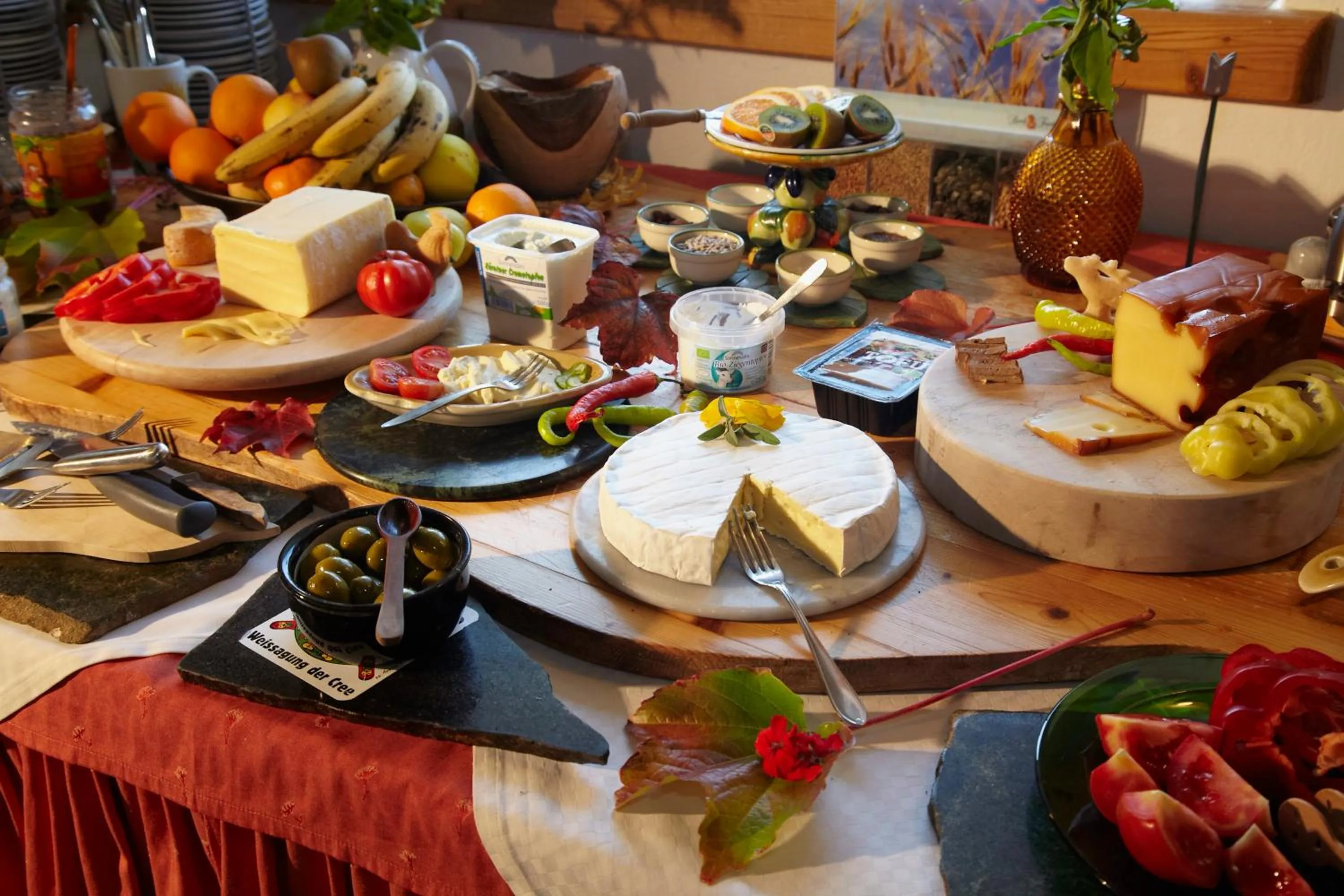 Buffet breakfast in Biolandhaus Arche