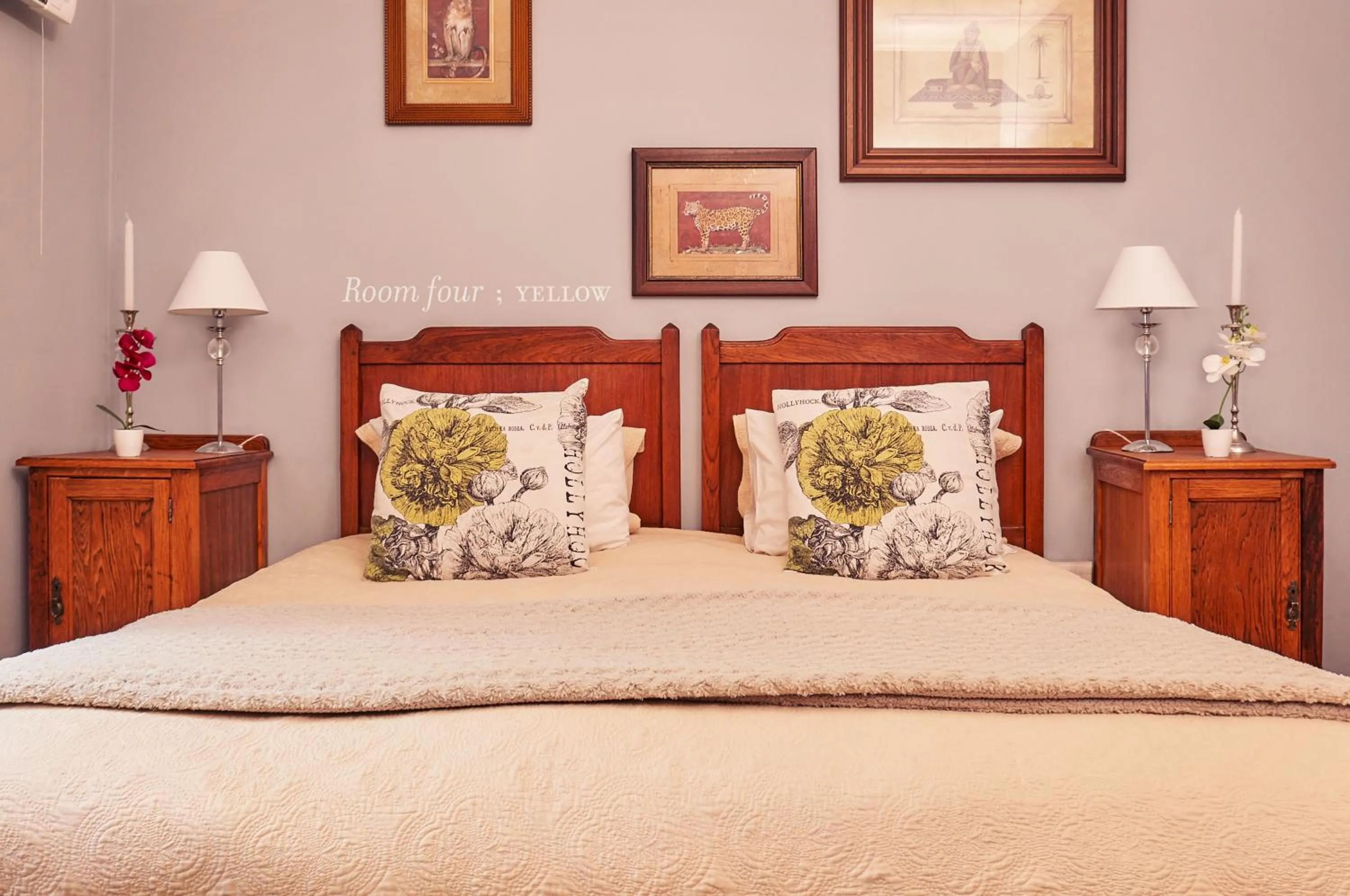 Bed in Linwood Guest Farm