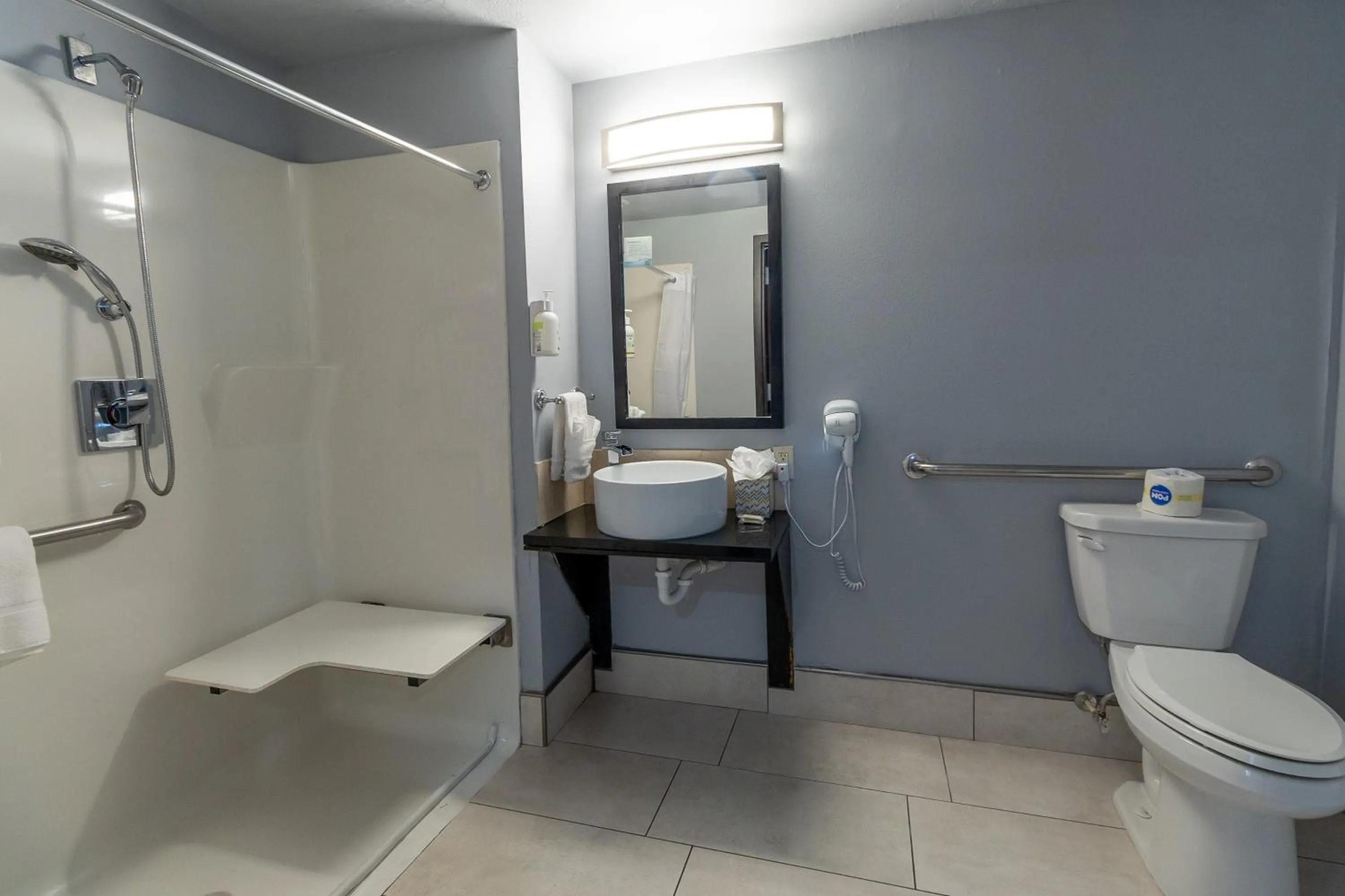 Bathroom in Days Inn & Suites by Wyndham Milwaukee