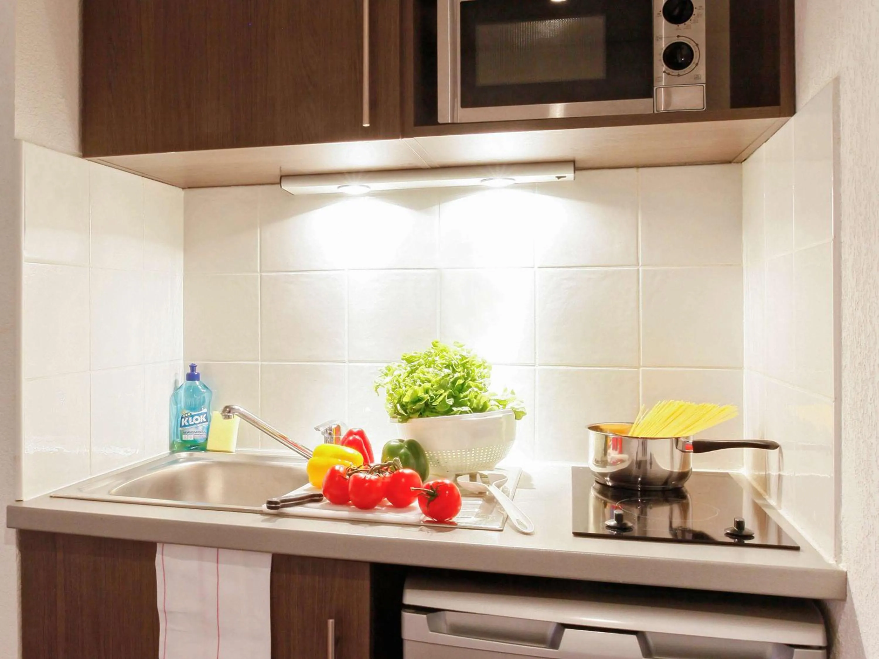 Photo of the whole room in Aparthotel Adagio Access Marseille Saint Charles