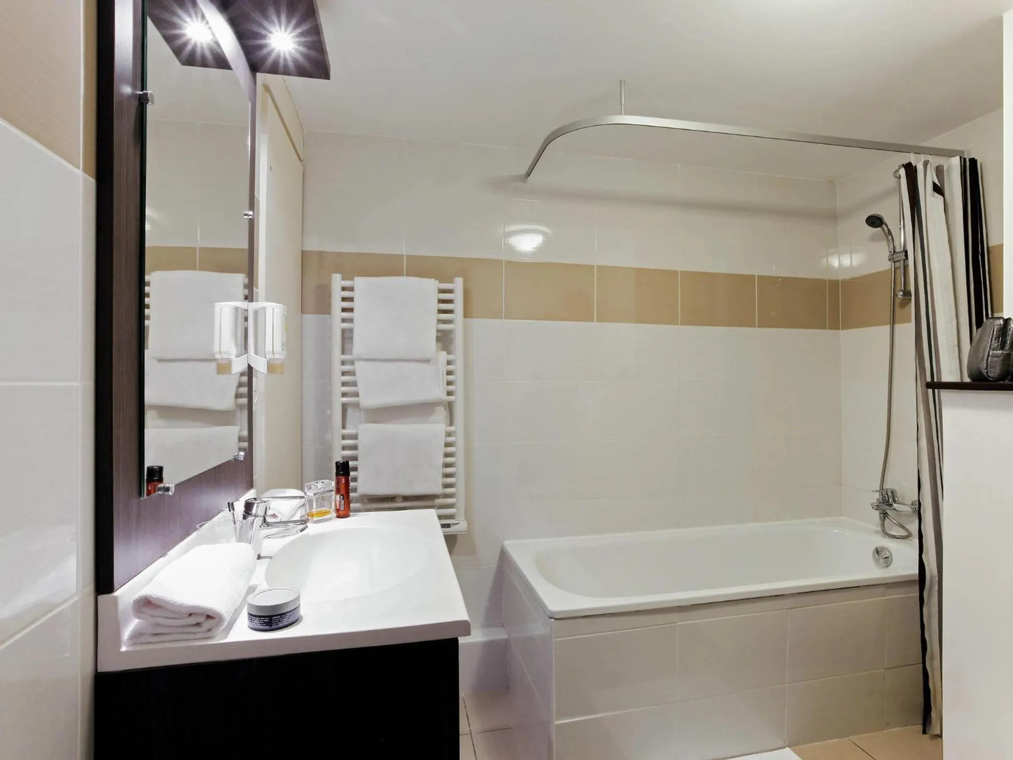 Bedroom in Aparthotel Adagio Access Marseille Saint Charles