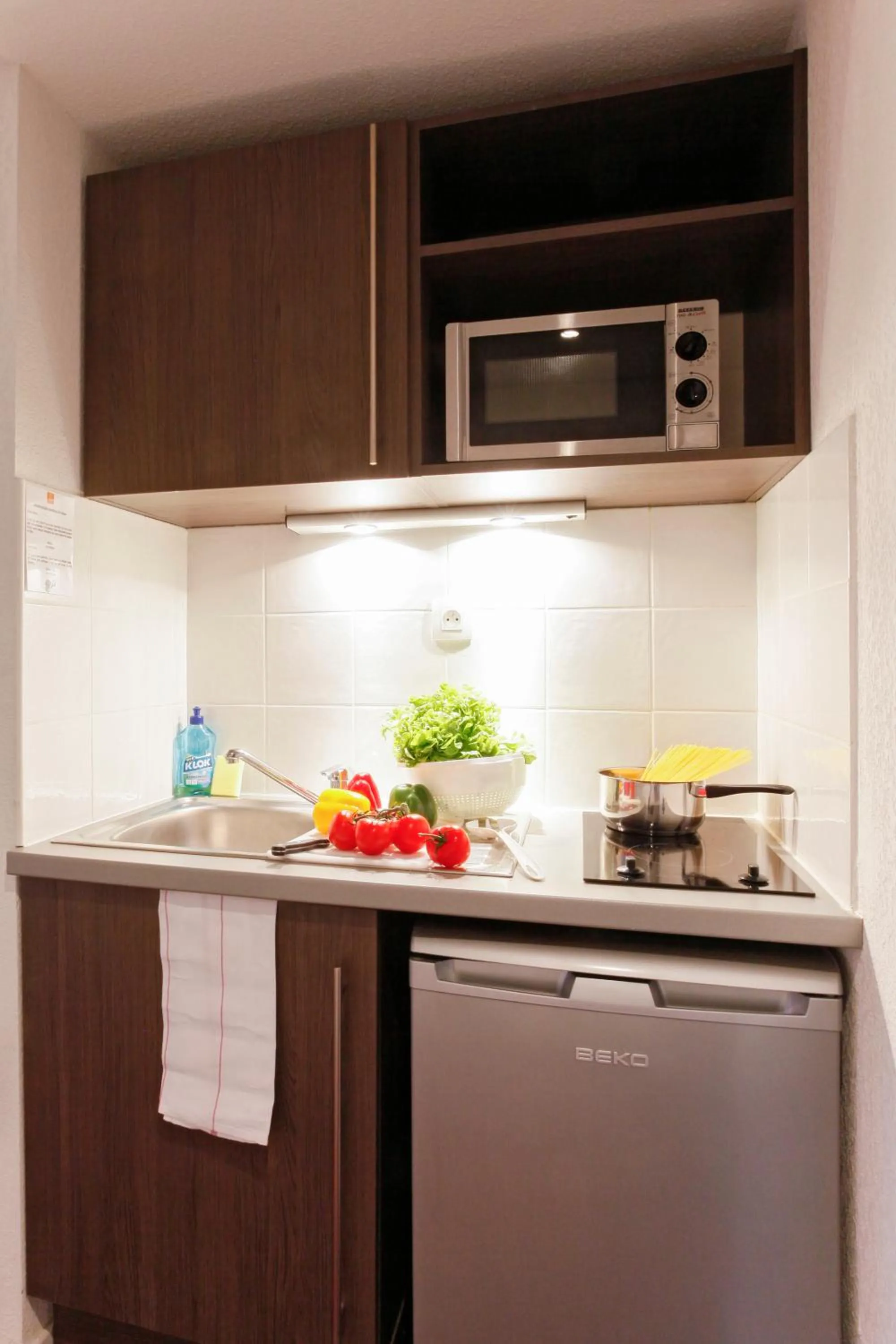 Kitchen or kitchenette in Aparthotel Adagio Access Marseille Saint Charles