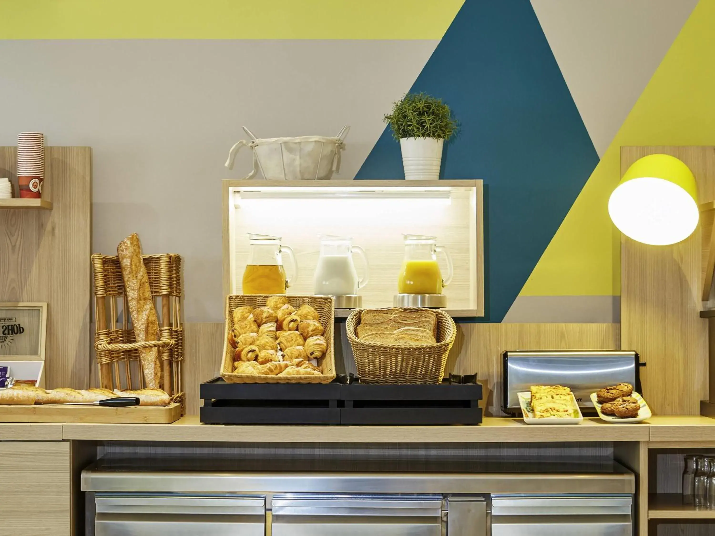 Breakfast in Aparthotel Adagio Access Marseille Saint Charles Breakfast in Aparthotel Adagio Access Marseille Saint Charles