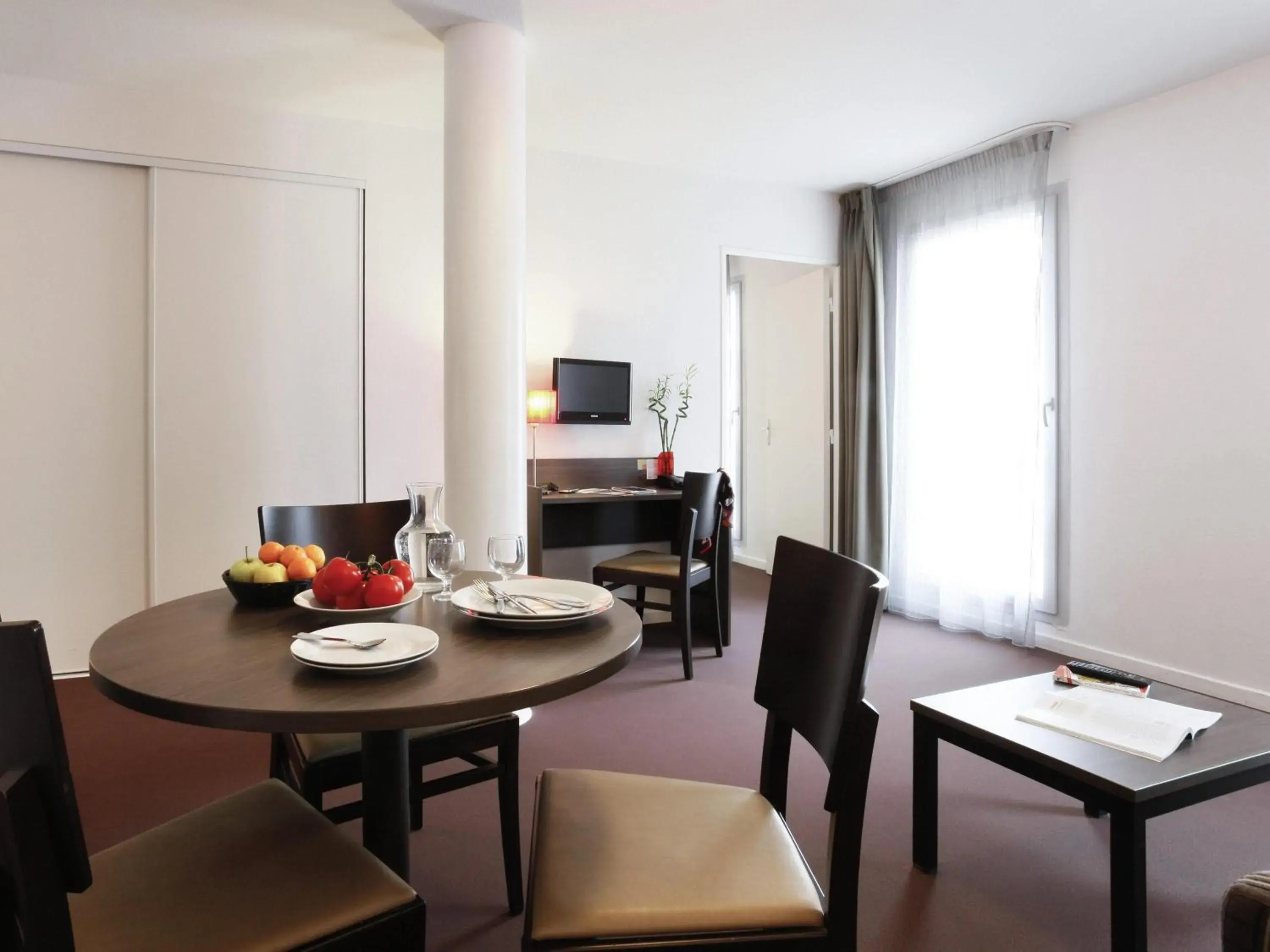 Bedroom in Aparthotel Adagio Access Marseille Saint Charles Bedroom in Aparthotel Adagio Access Marseille Saint Charles