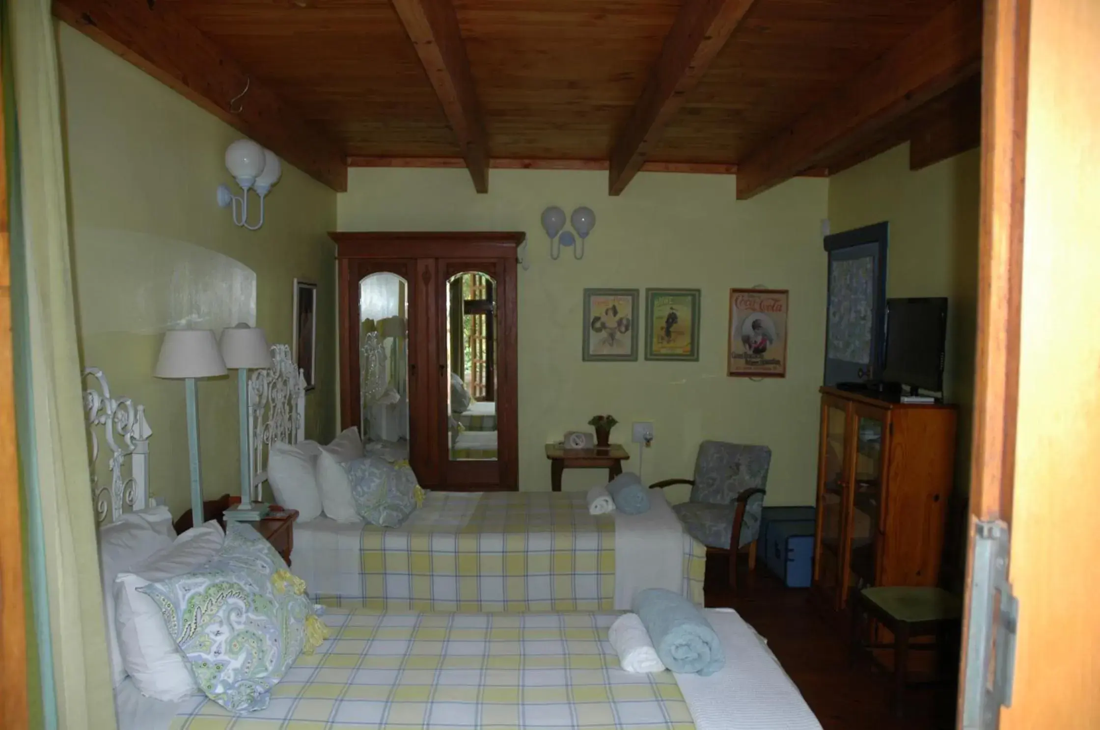 Twin Room with Private Bathroom - single occupancy in La Motte B&B Twin Room with Private Bathroom - single occupancy in La Motte B&B