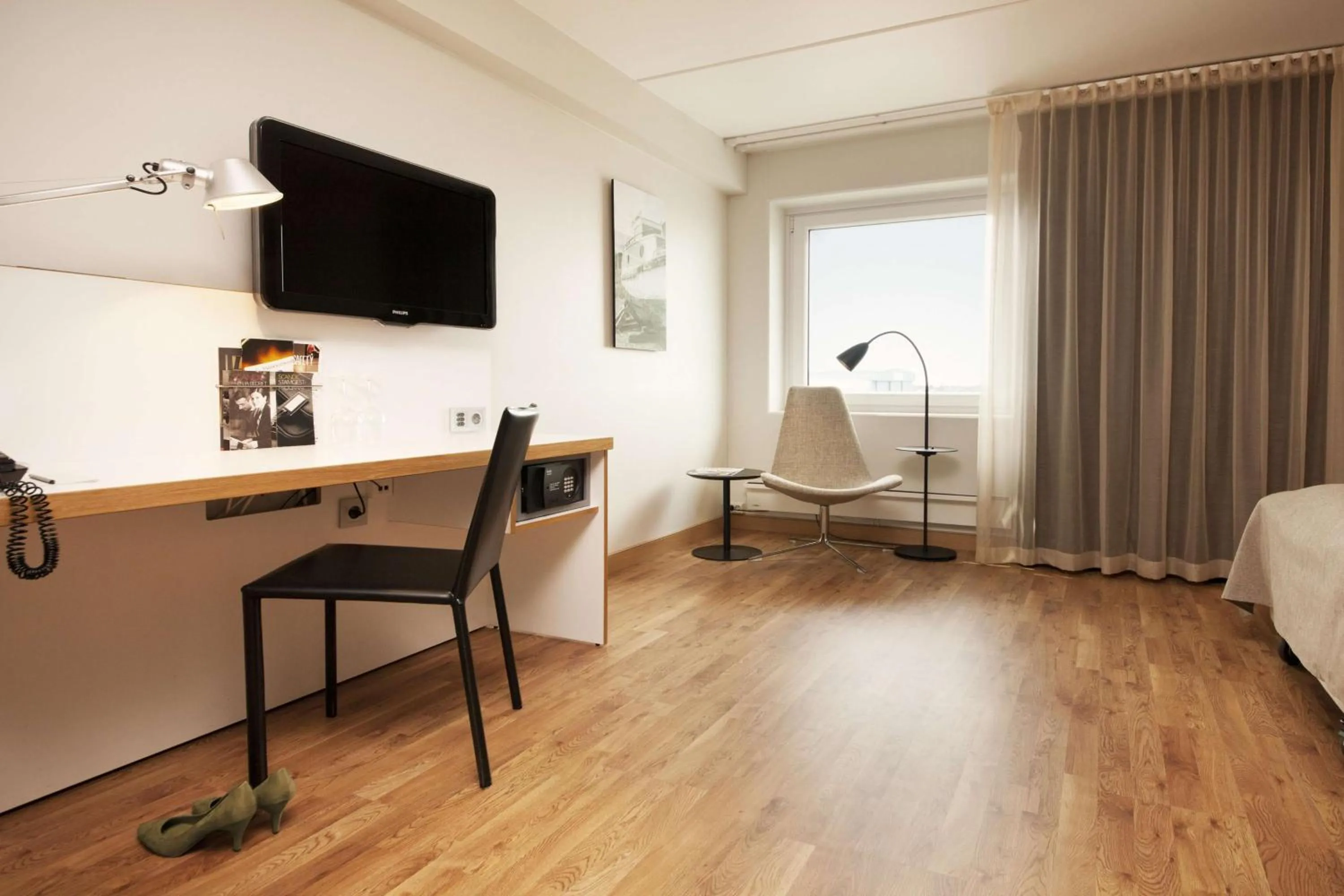 Bedroom, Bed in Scandic Haugesund