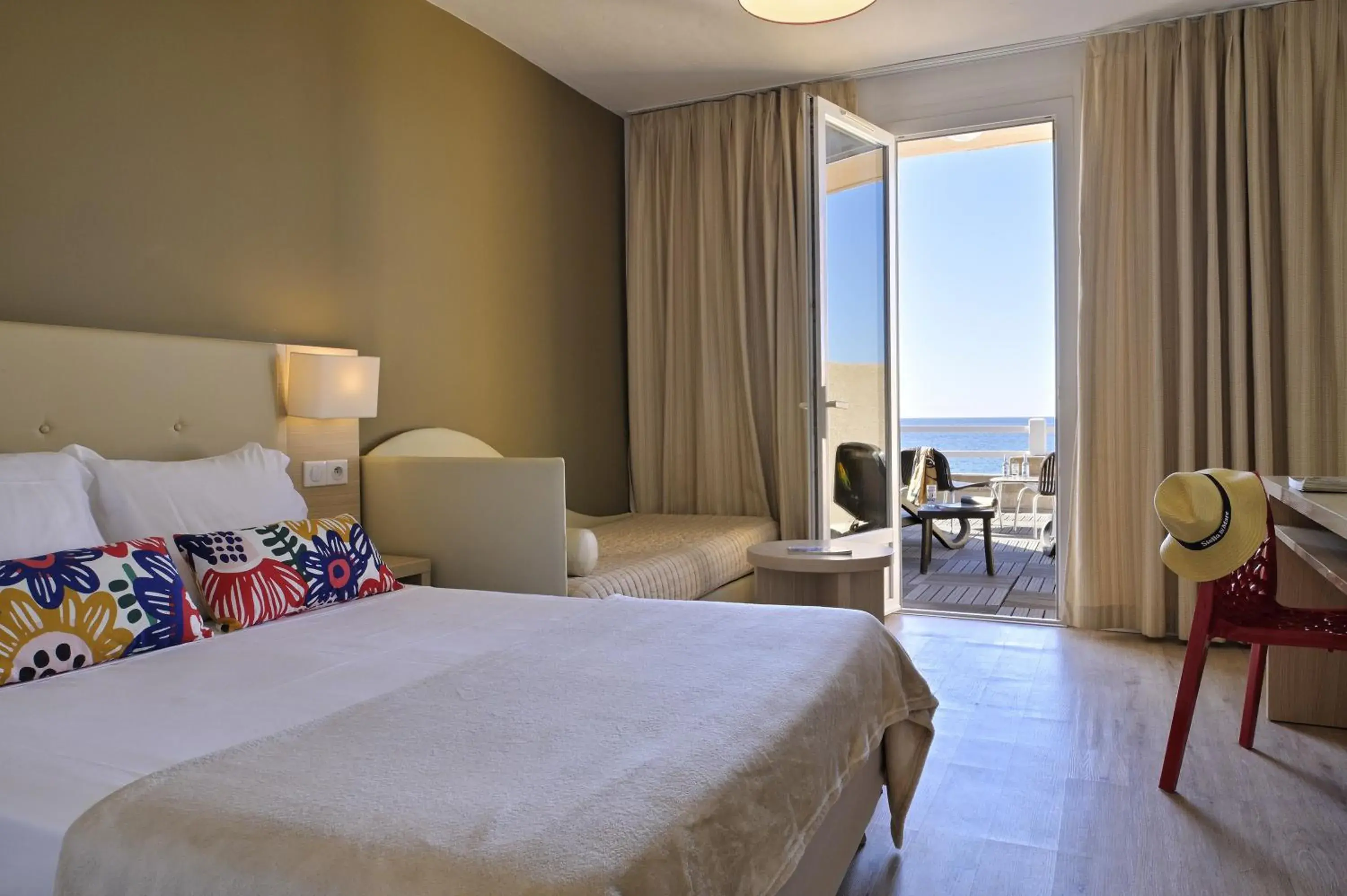 Double Room with Terrace in Hotel Stella Di Mare Double Room with Terrace in Hotel Stella Di Mare