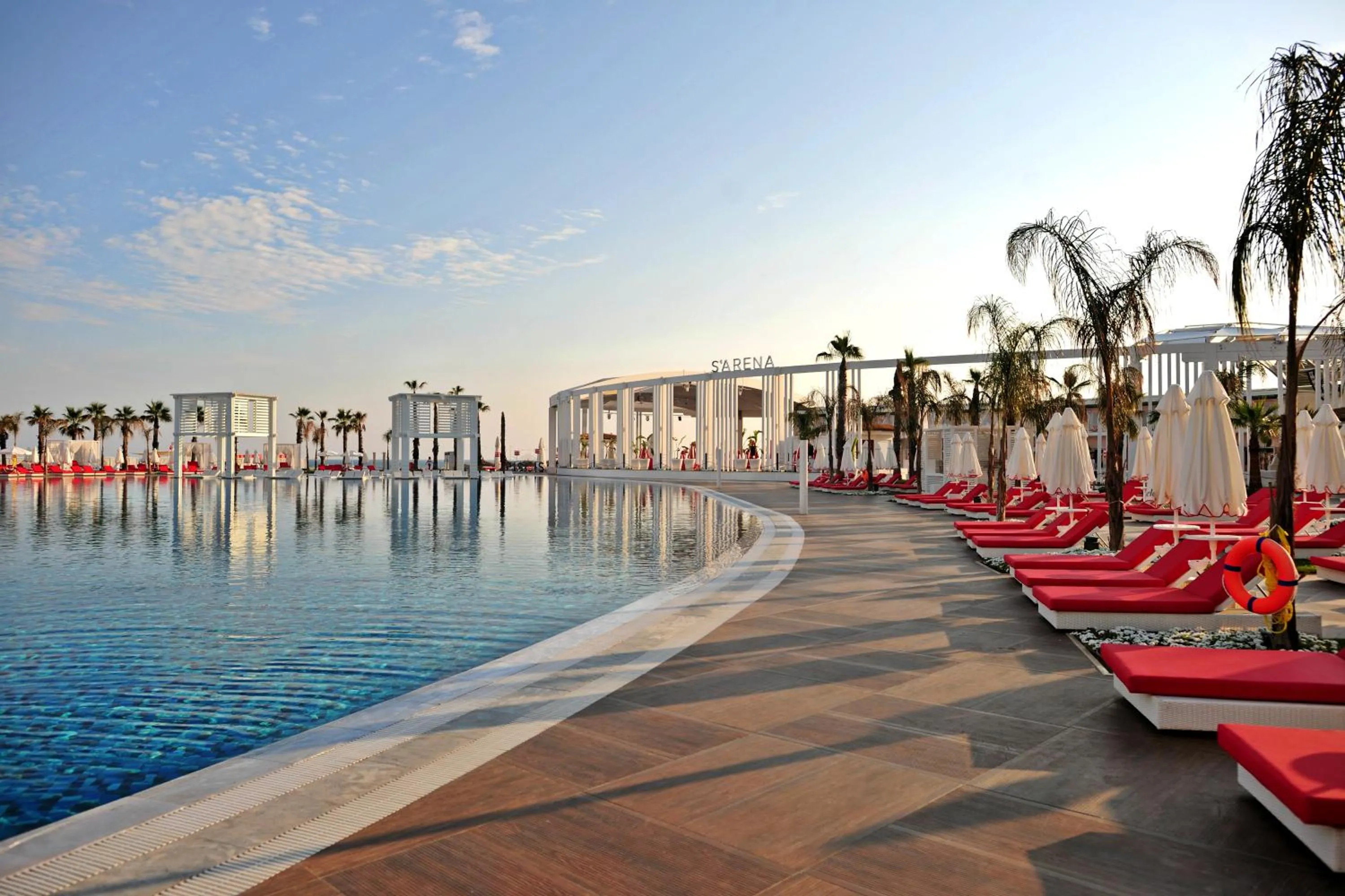 Swimming Pool in Selectum Luxury Resort