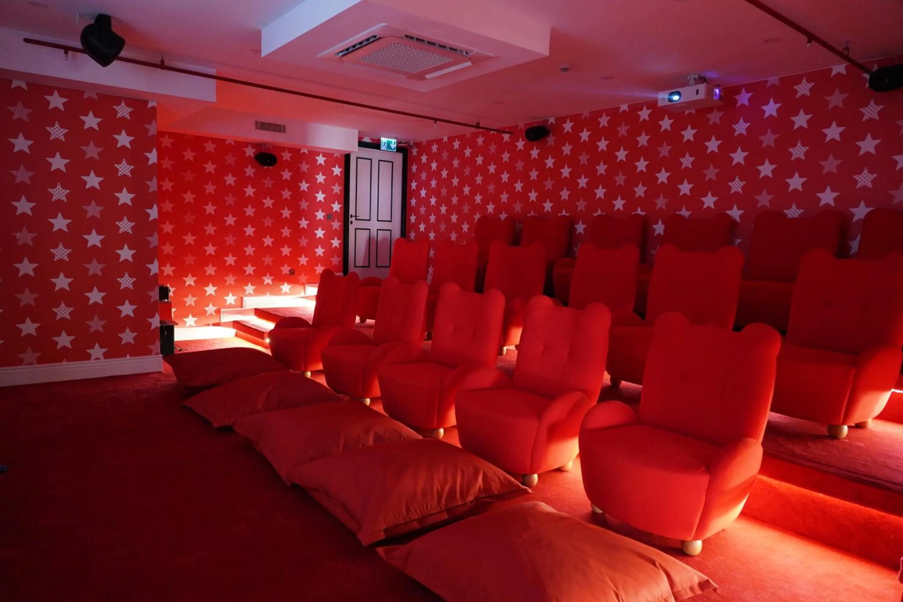 Entertainment in Selectum Luxury Resort Belek