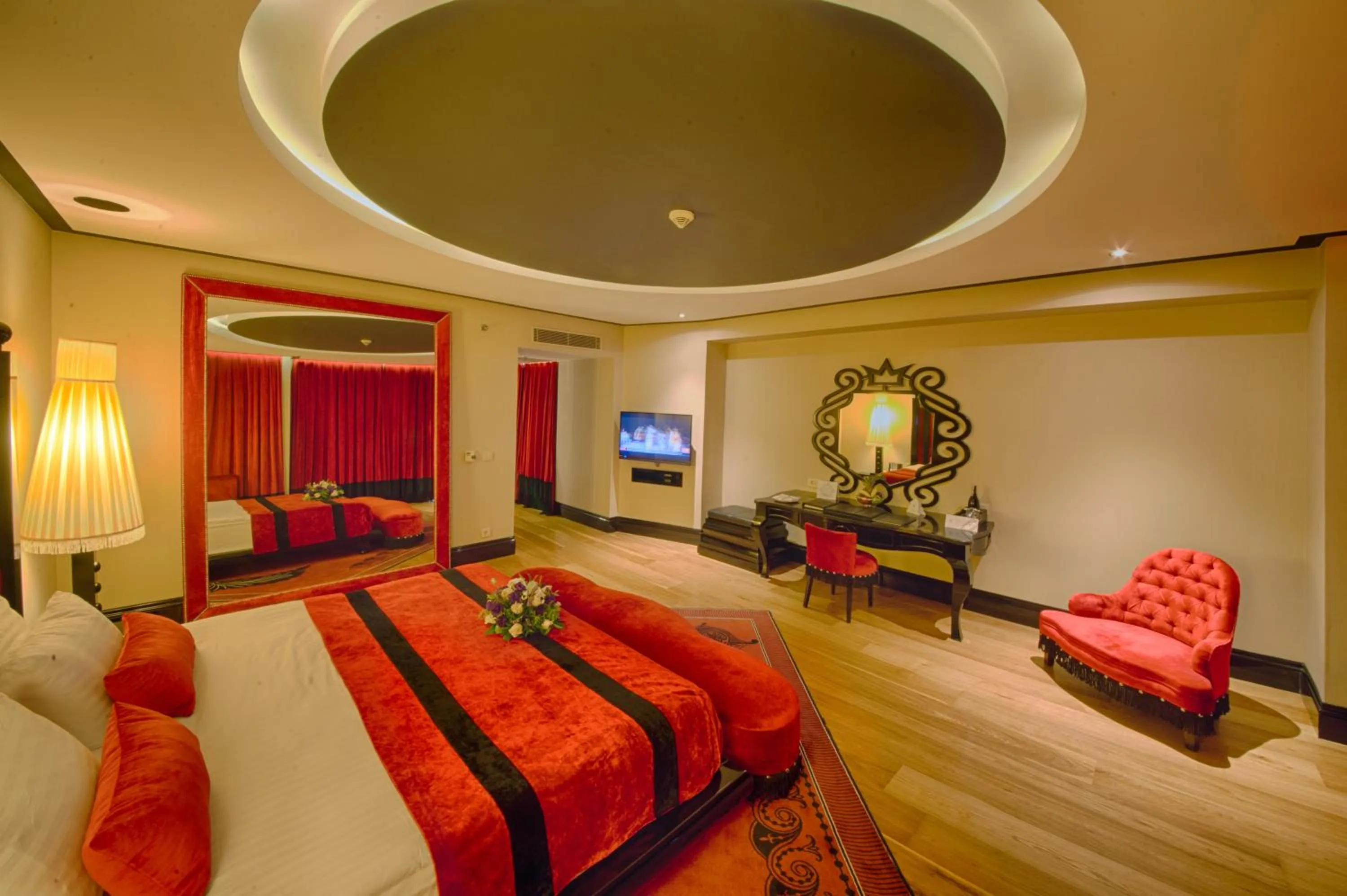 Photo of the whole room, Bed in Selectum Luxury Resort Belek
