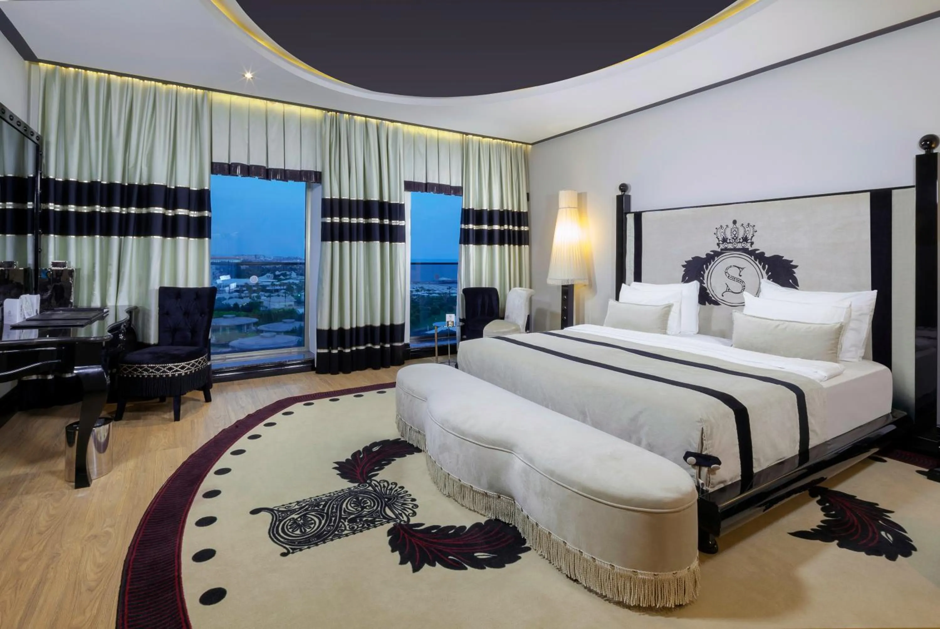 Photo of the whole room, Bed in Selectum Luxury Resort Belek