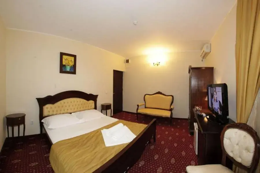 Double Room in Hotel Maryo Double Room in Hotel Maryo