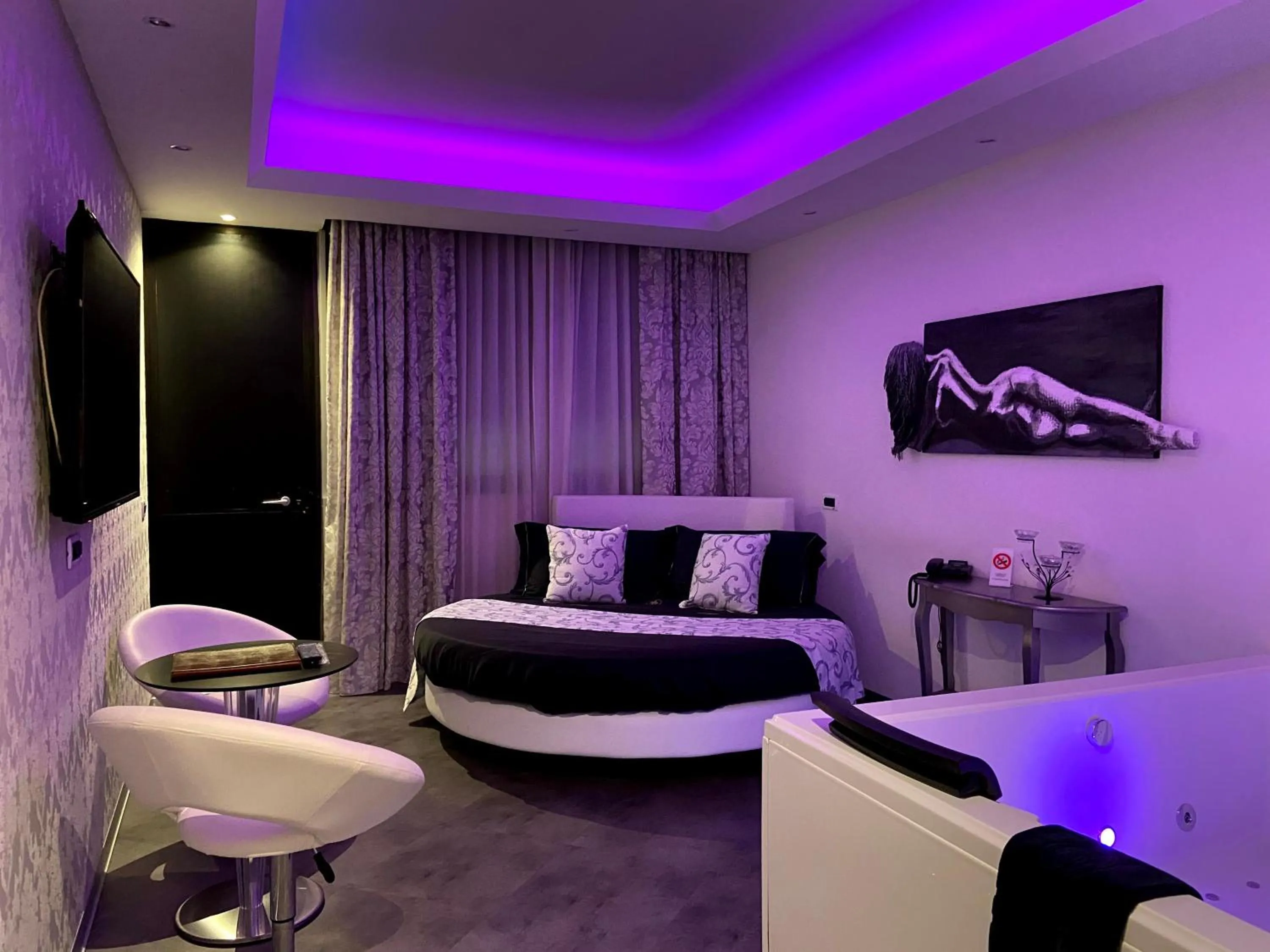 Bed in Hotel Motel Visconteo