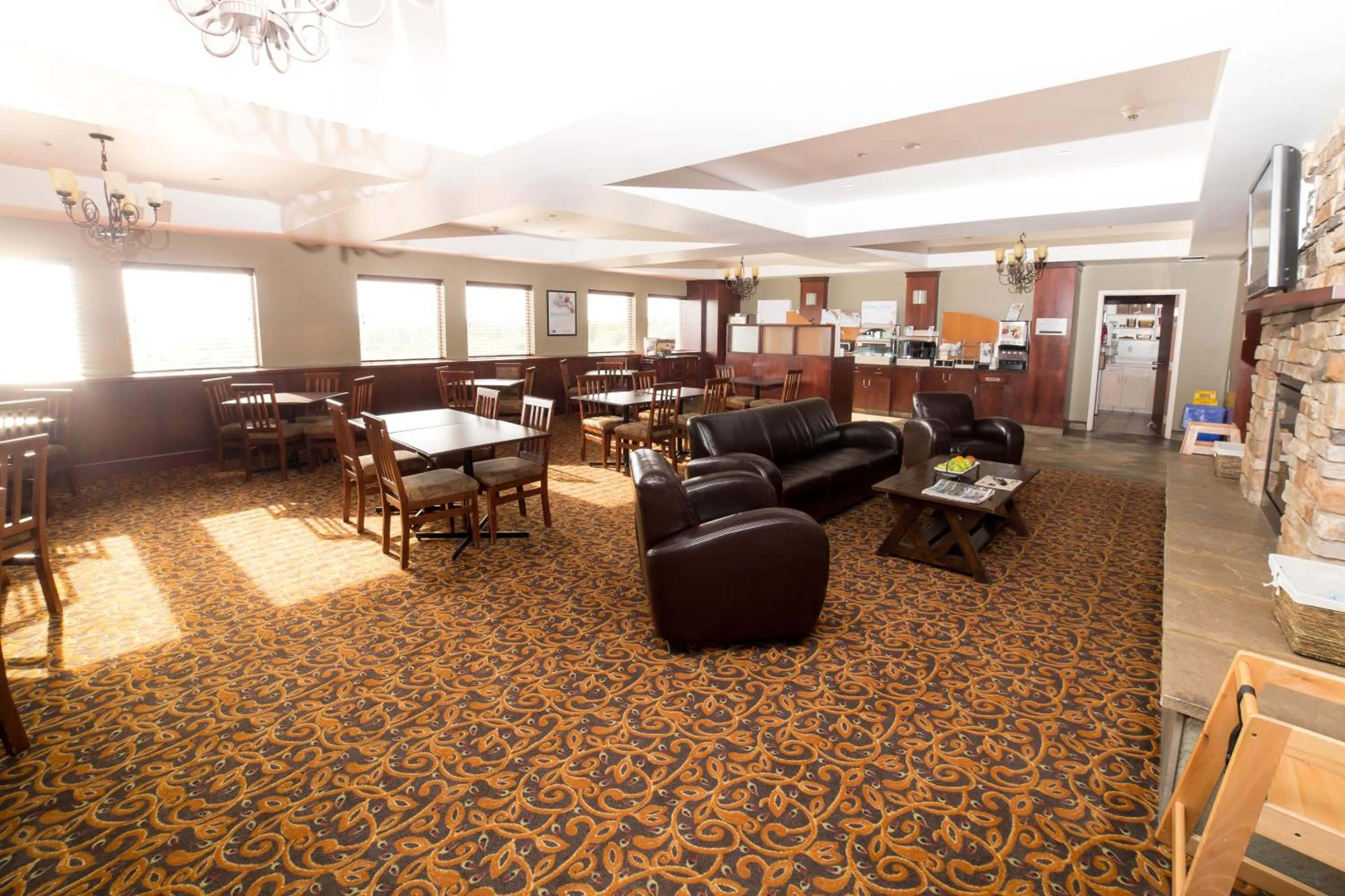 Seating area in Holiday Inn Express & Suites Drayton Valley by IHG