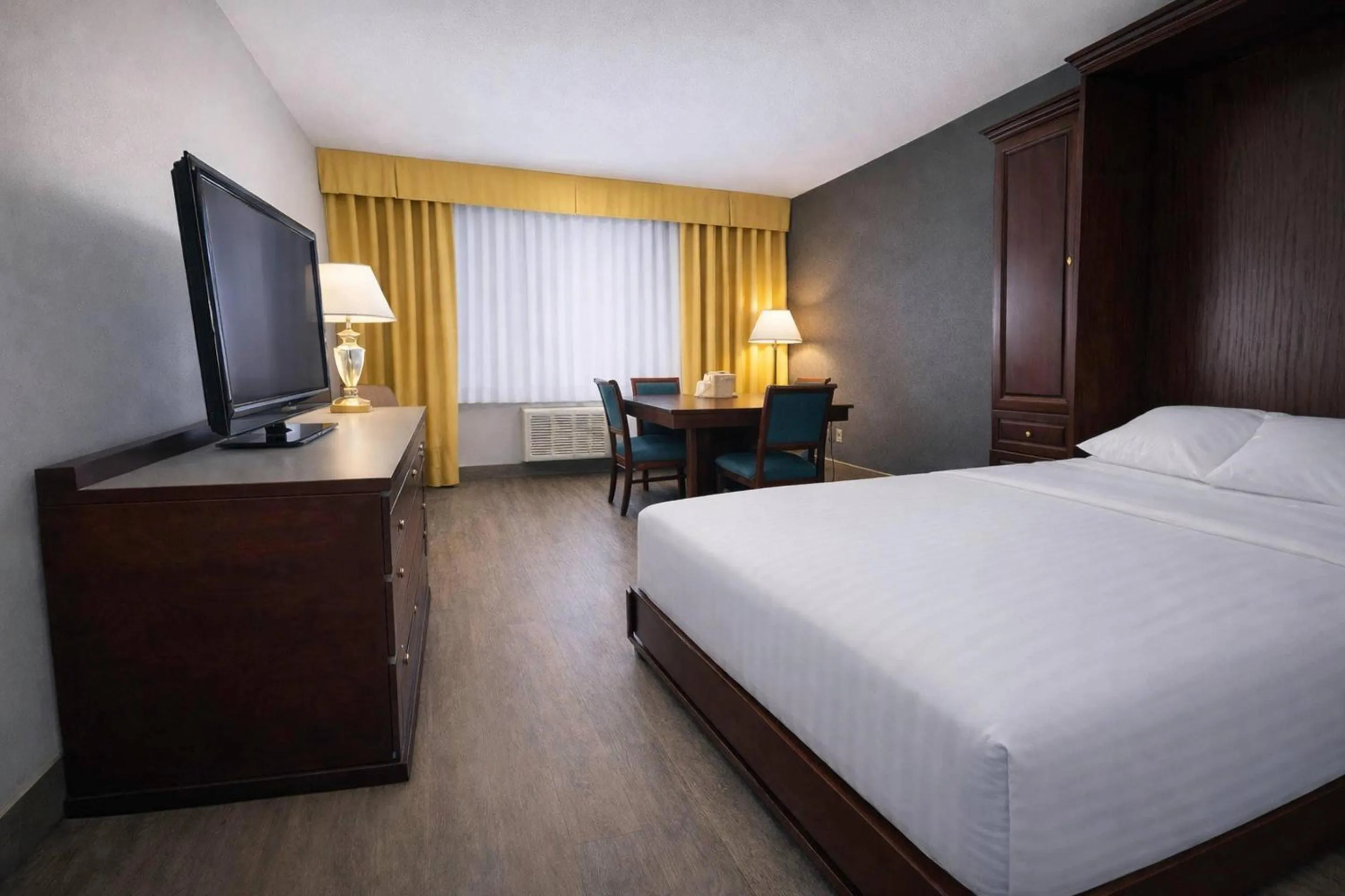 Bedroom, Bed in Quality Inn & Suites