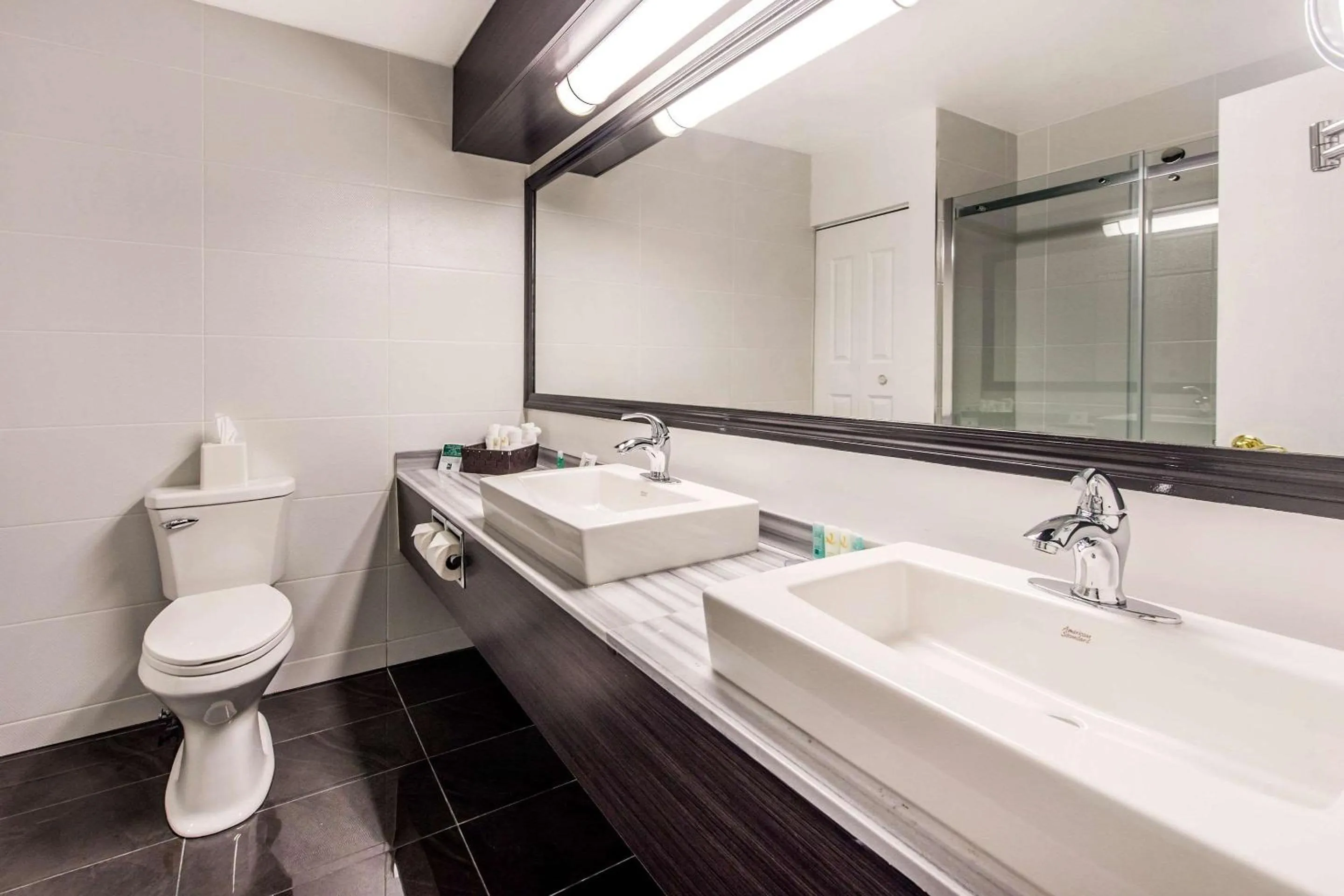 Bedroom in Quality Inn & Suites