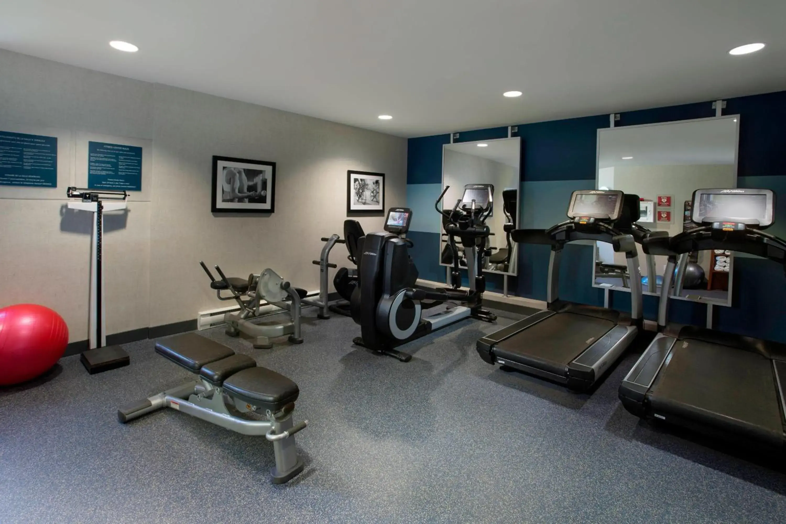 Fitness centre/facilities in Four Points by Sheraton Hotel & Conference Centre Gatineau-Ottawa Fitness centre/facilities in Four Points by Sheraton Hotel & Conference Centre Gatineau-Ottawa