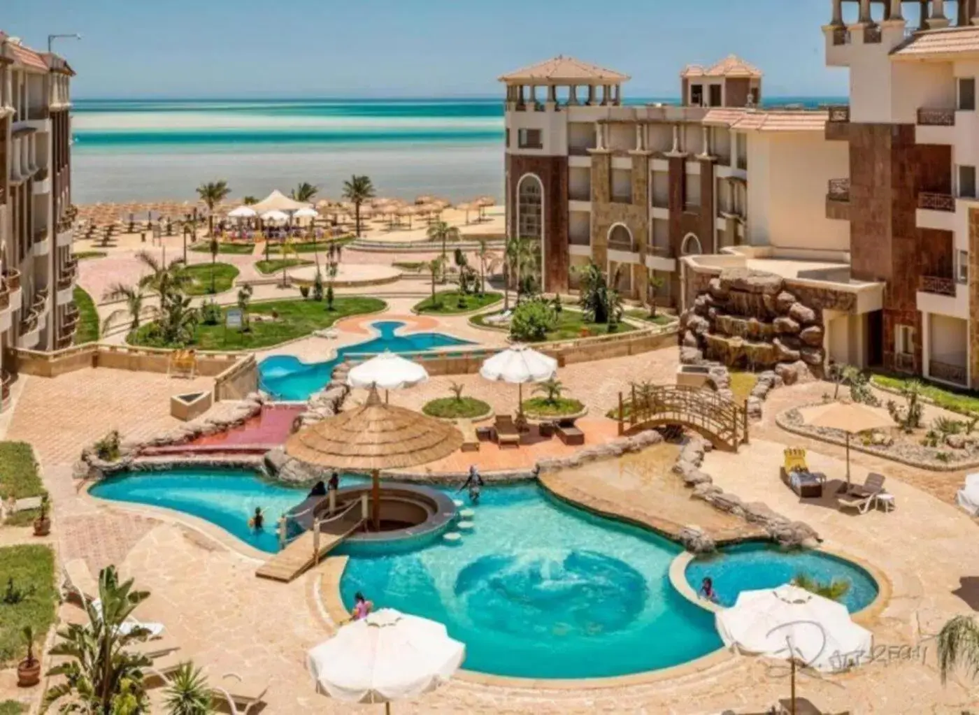 Property building in Royal Beach Serviced Apartments Property building in Royal Beach Serviced Apartments