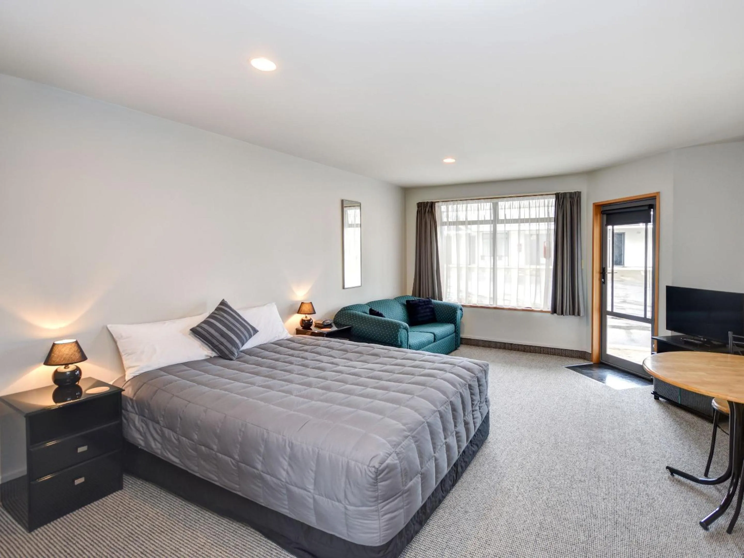 Bed in Bonnie Knights Motel Mosgiel