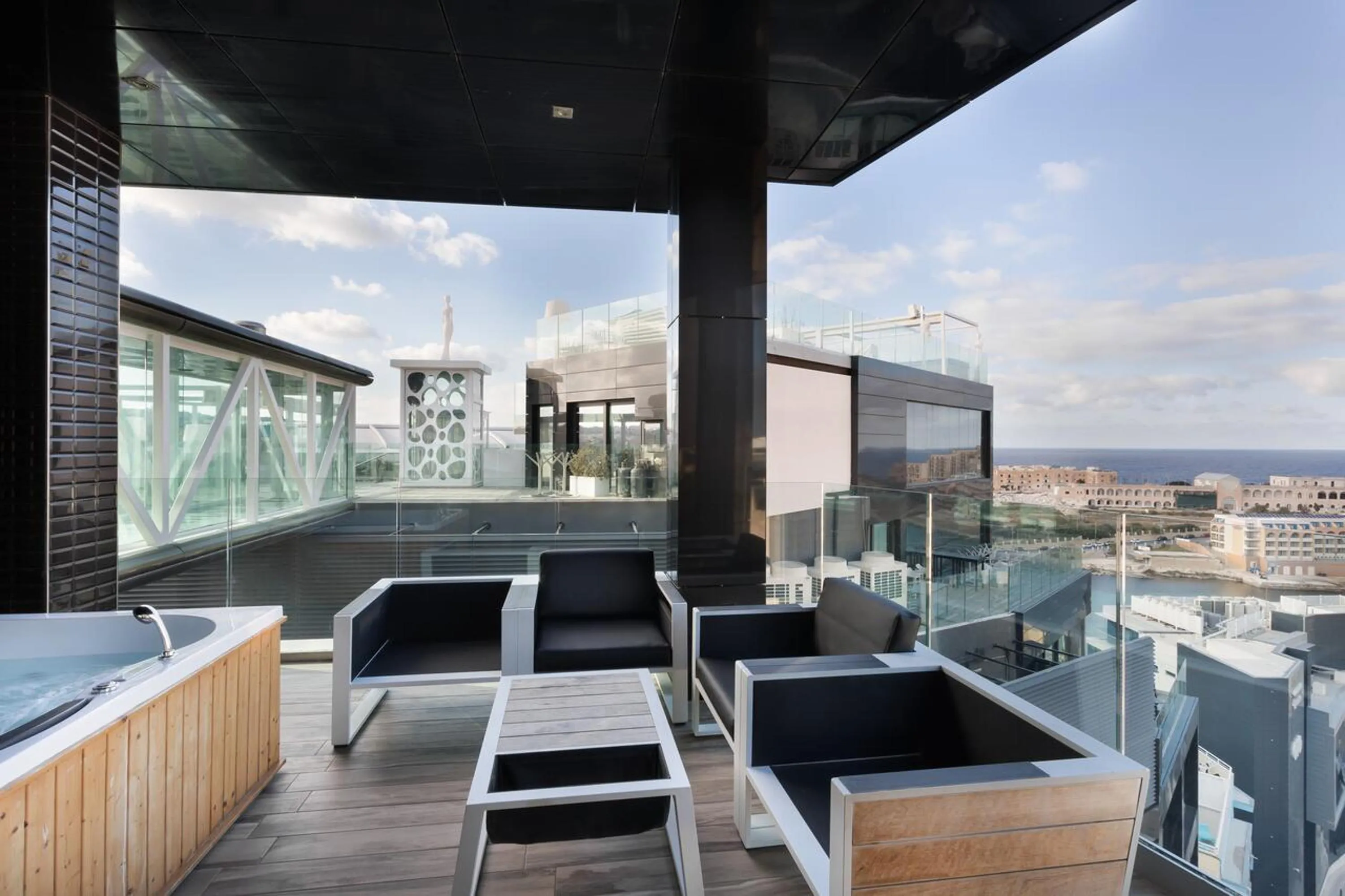 Hot Tub in Hugo's Boutique Hotel - Adults Only