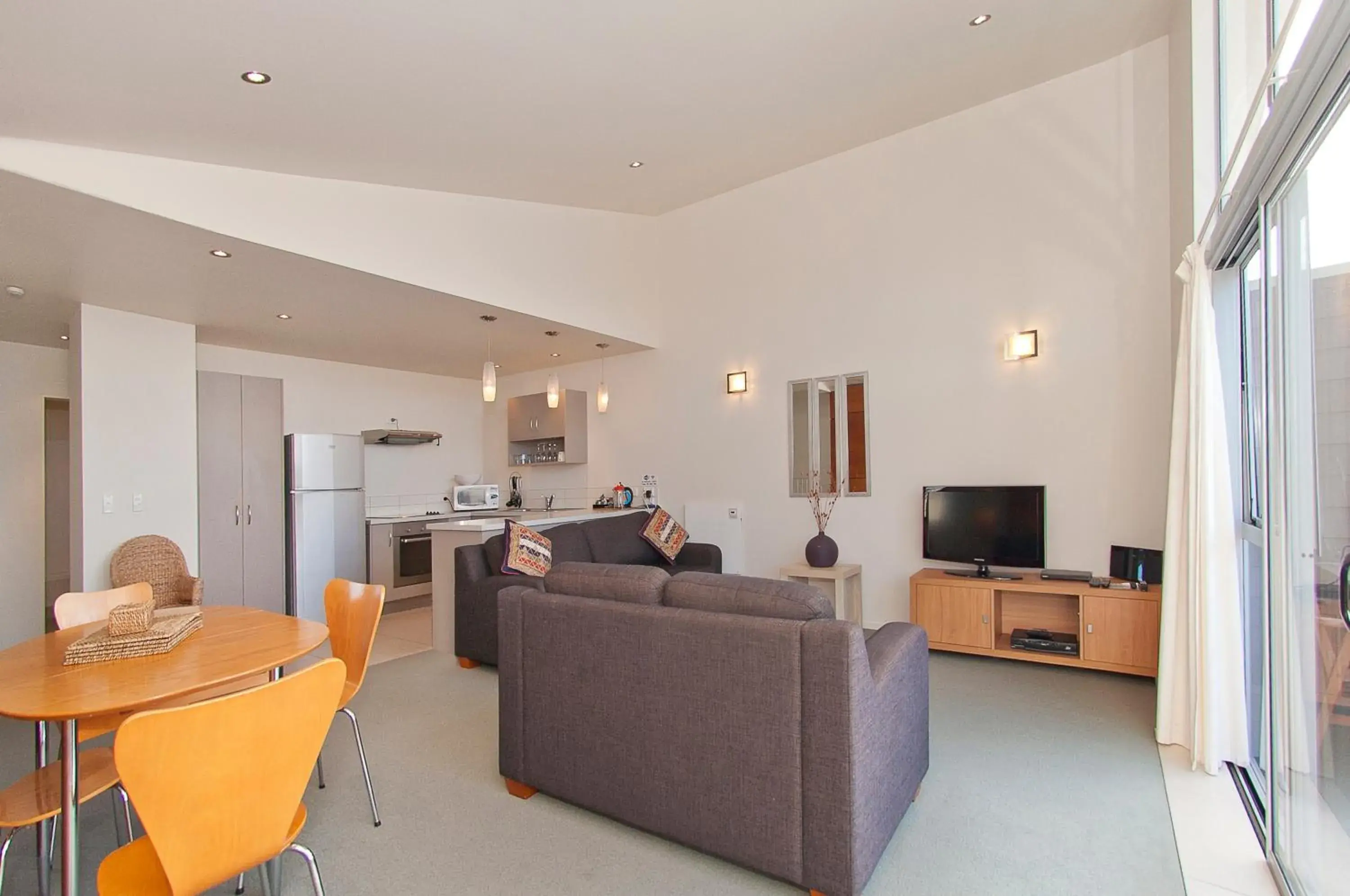 Living room in Beachside Resort Motel Whitianga Living room in Beachside Resort Motel Whitianga