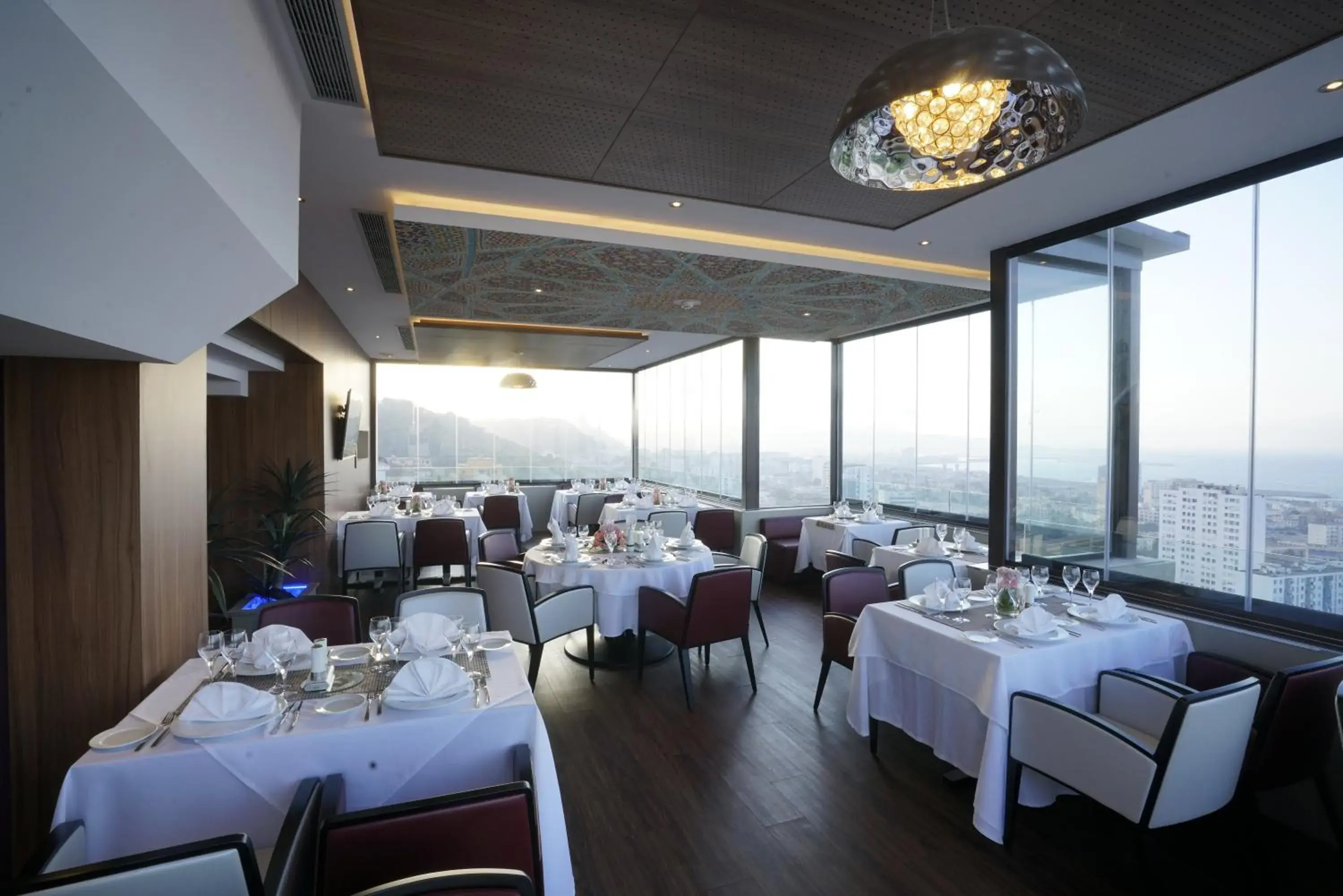 Restaurant/places to eat in AZ Hôtels Kouba Restaurant/places to eat in AZ Hôtels Kouba