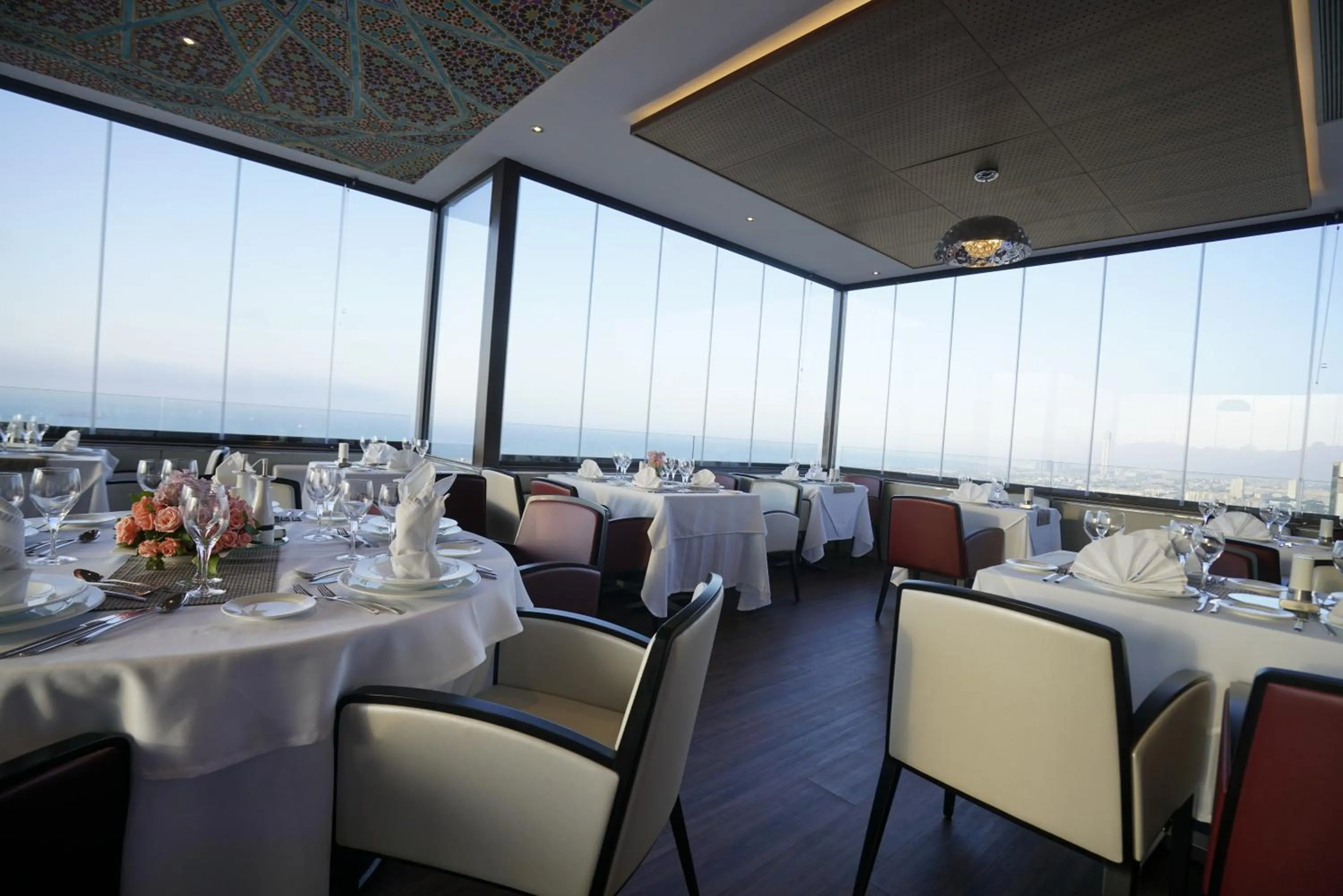 Restaurant/places to eat in AZ Hôtels Kouba