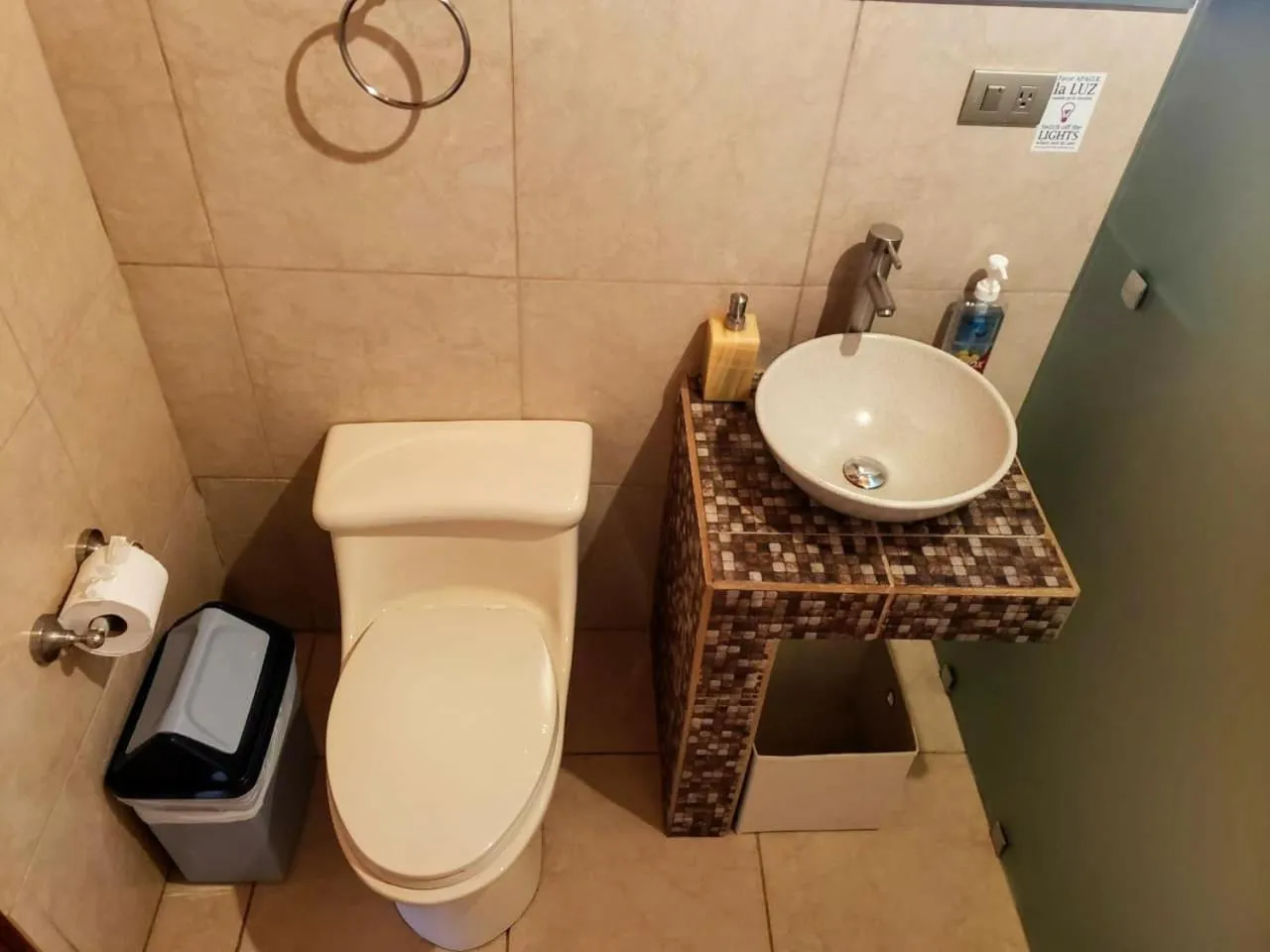 Toilet in Casa Haydee Monteverde