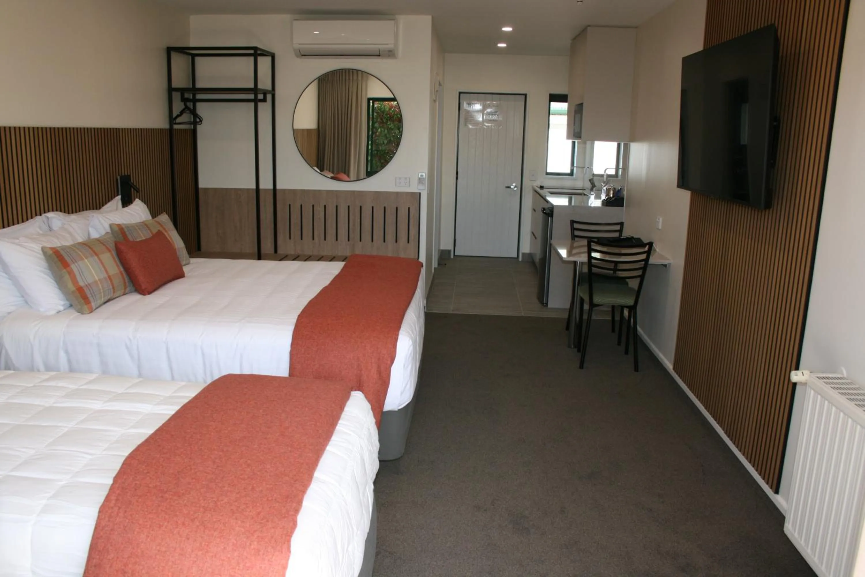 Bed in The Lakes Motel