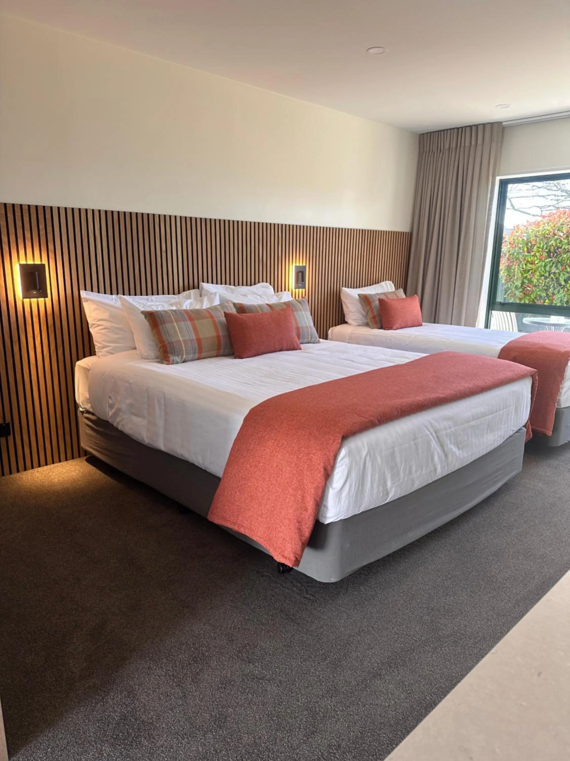 Bed in The Lakes Motel