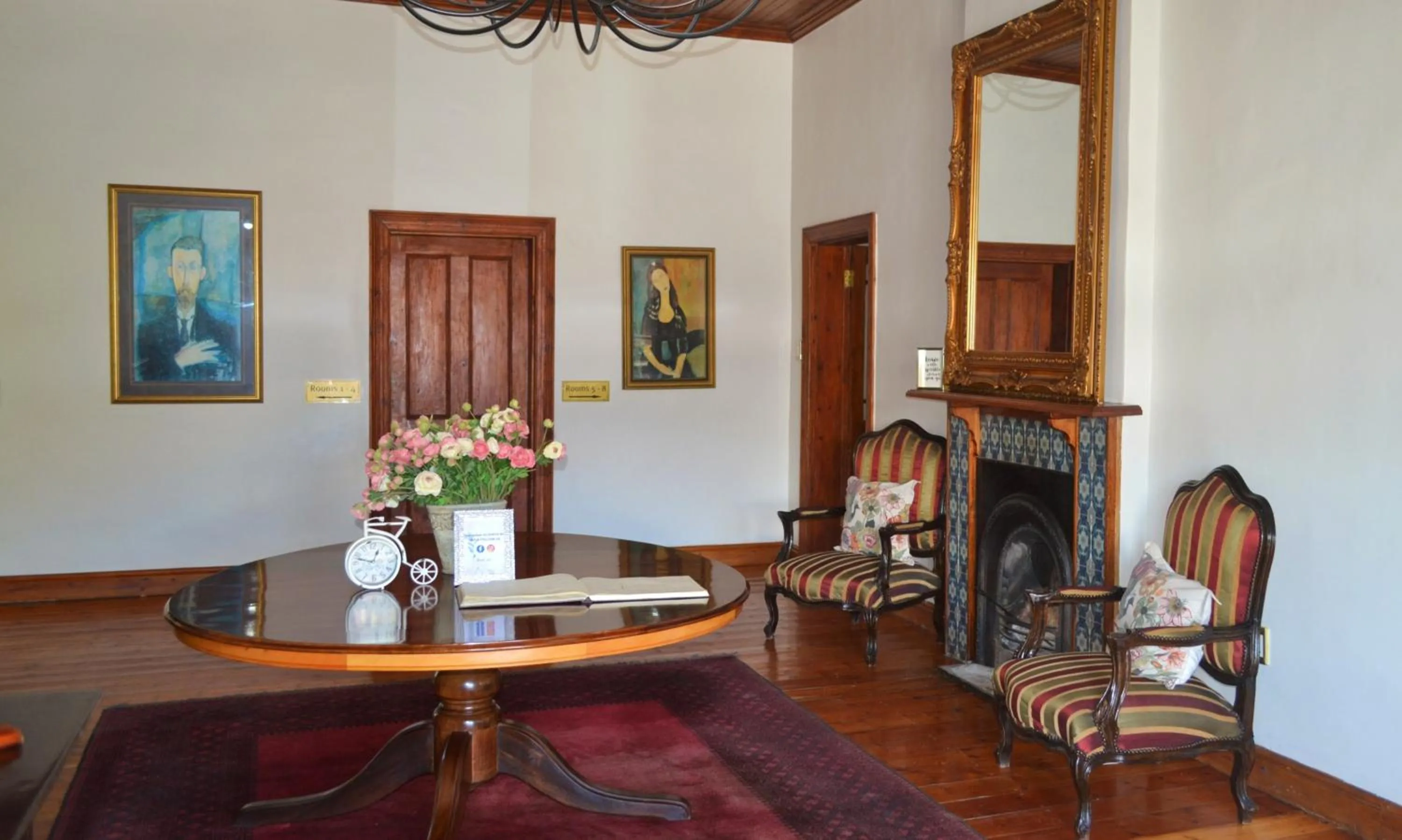 Lobby or reception in Old House Lodge