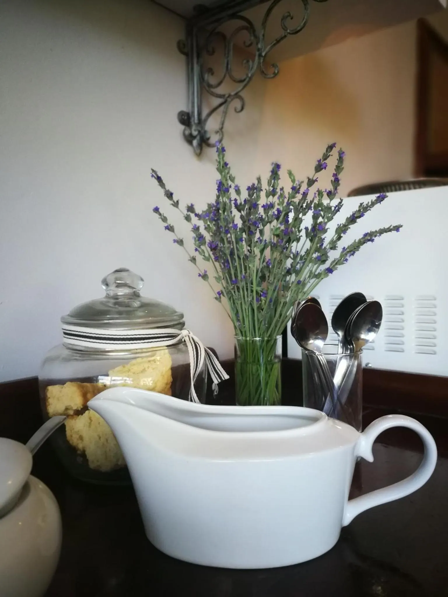 Food and drinks in Old House Lodge