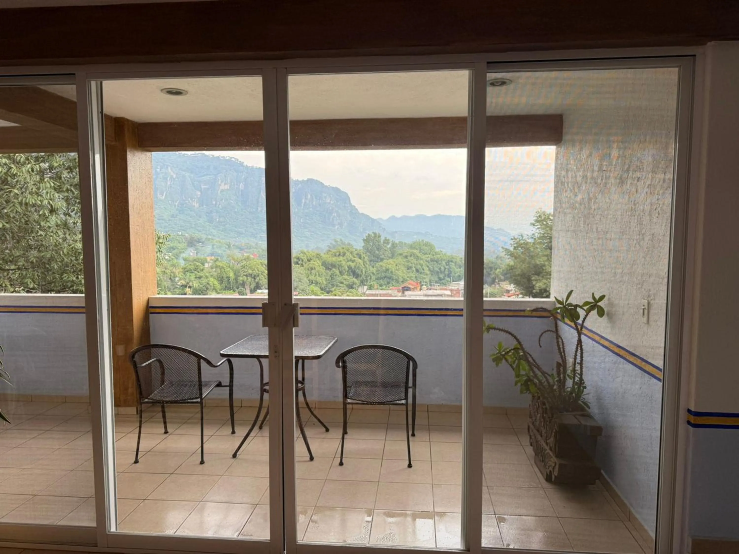 Patio in La Pirámide del Tepozteco