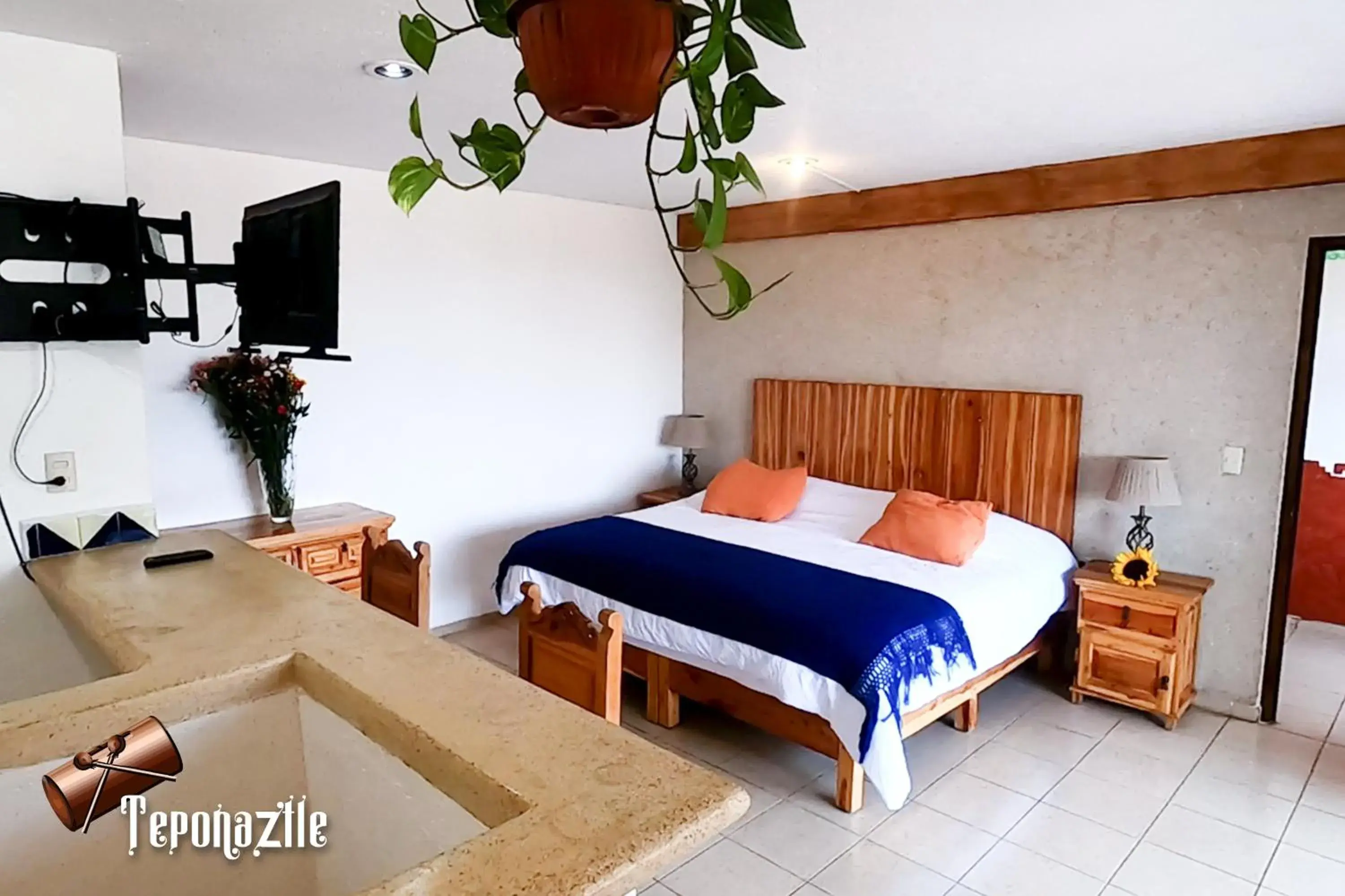 Deluxe Double Room with Balcony in La Pirámide del Tepozteco Deluxe Double Room with Balcony in La Pirámide del Tepozteco