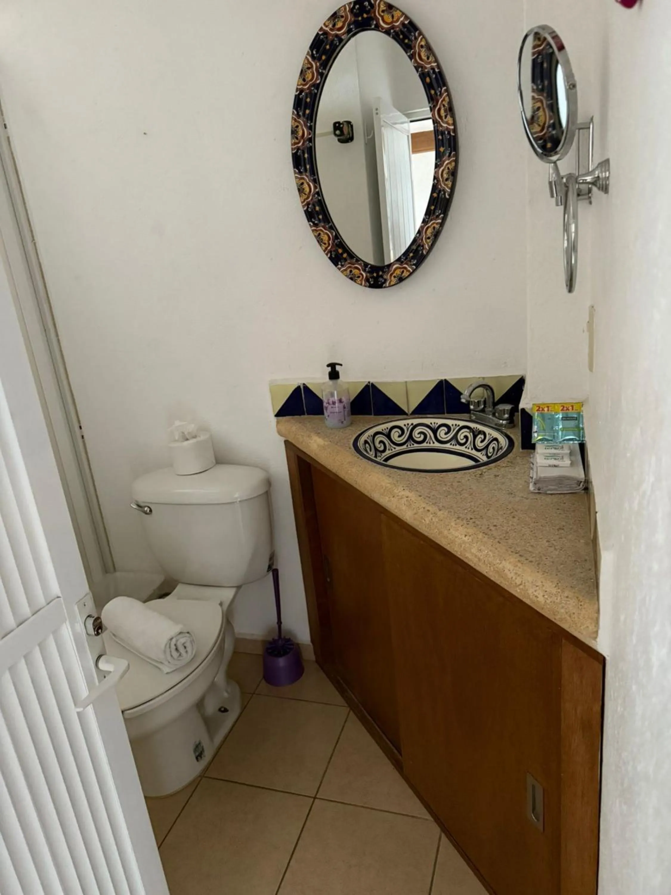 Toilet in La Pirámide del Tepozteco