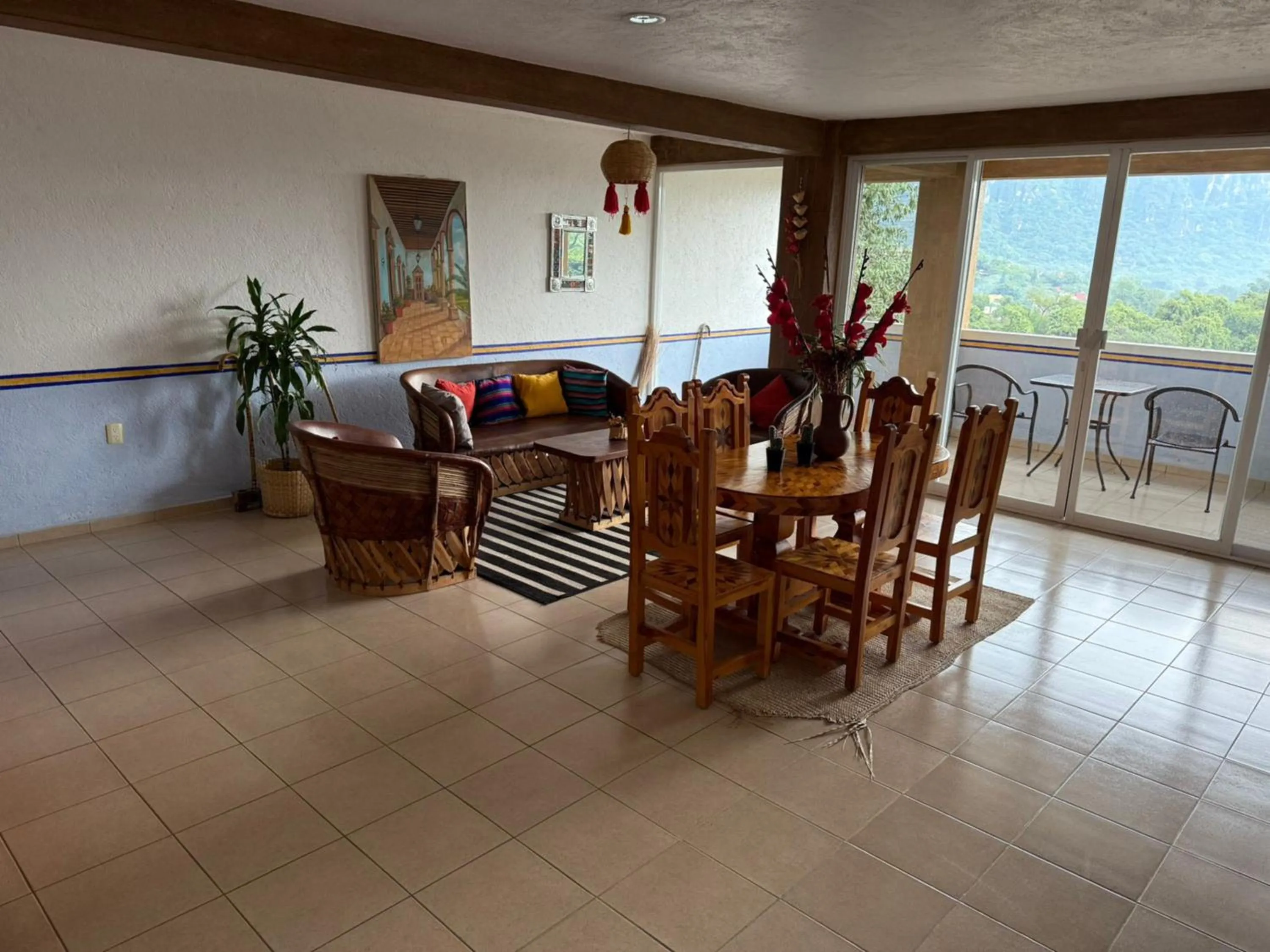 Living room in La Pirámide del Tepozteco