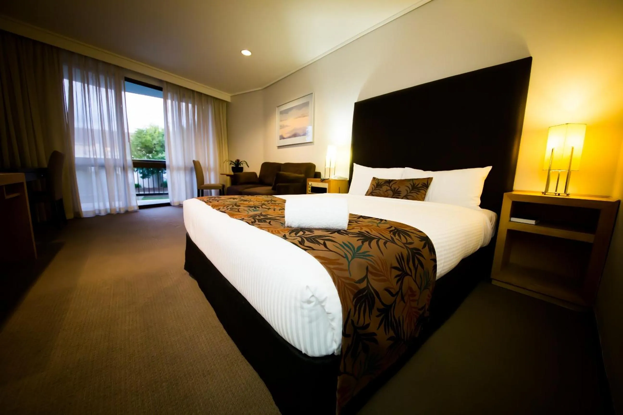 Photo of the whole room, Bed in Sandown Regency Hotel & Apartments