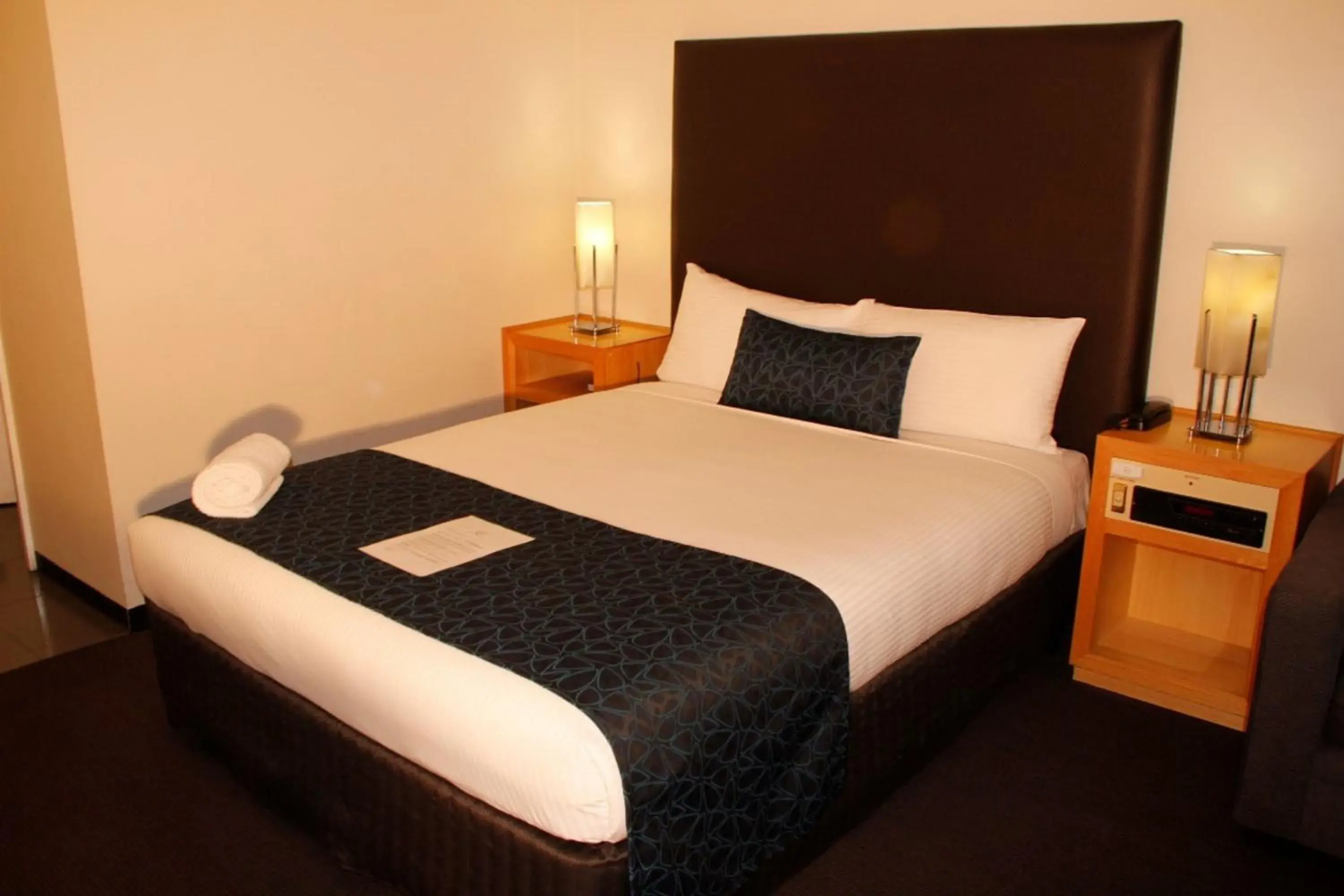 Bed in Sandown Regency Hotel & Apartments Bed in Sandown Regency Hotel & Apartments