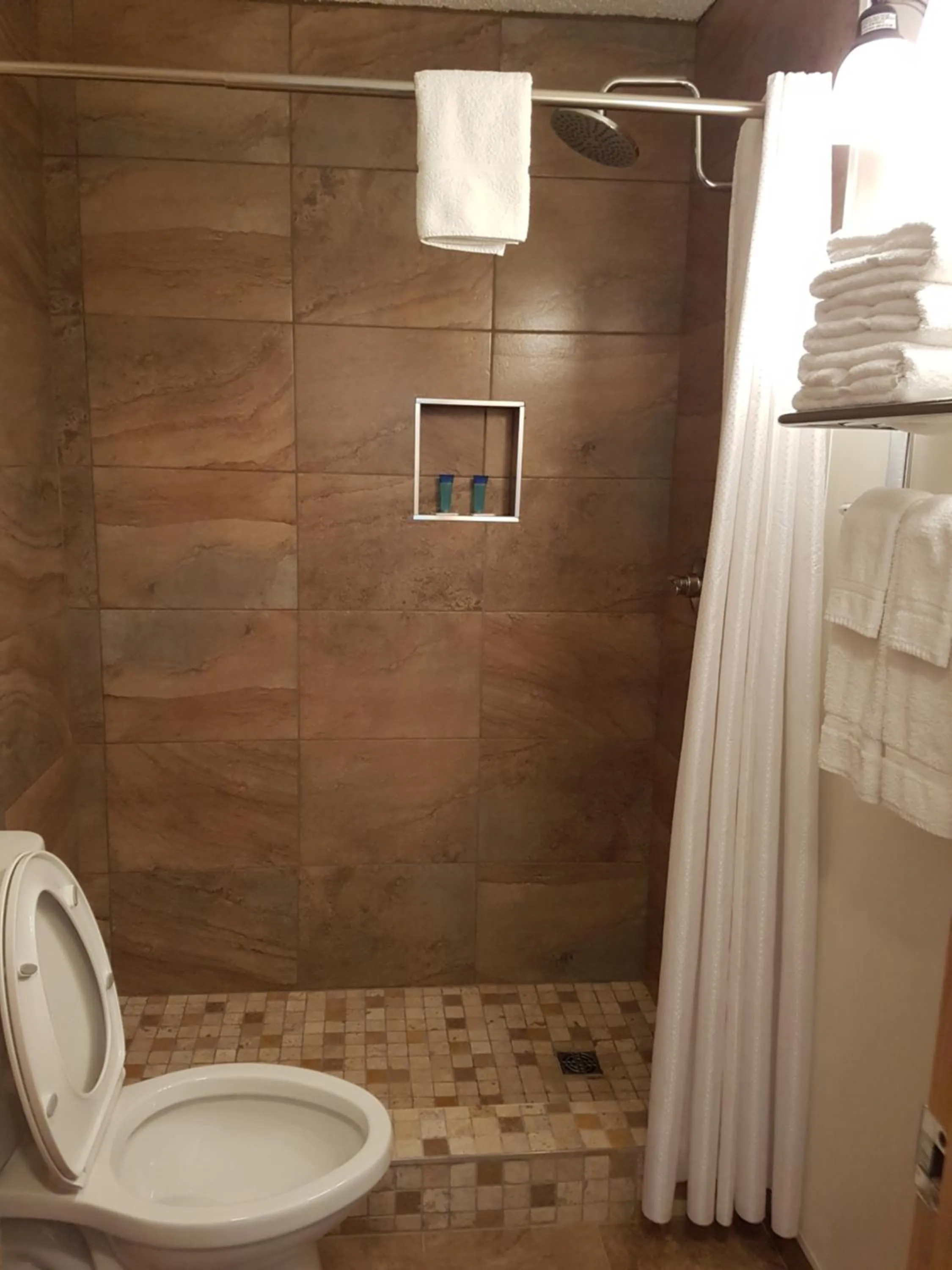 Bathroom in Pines Motel