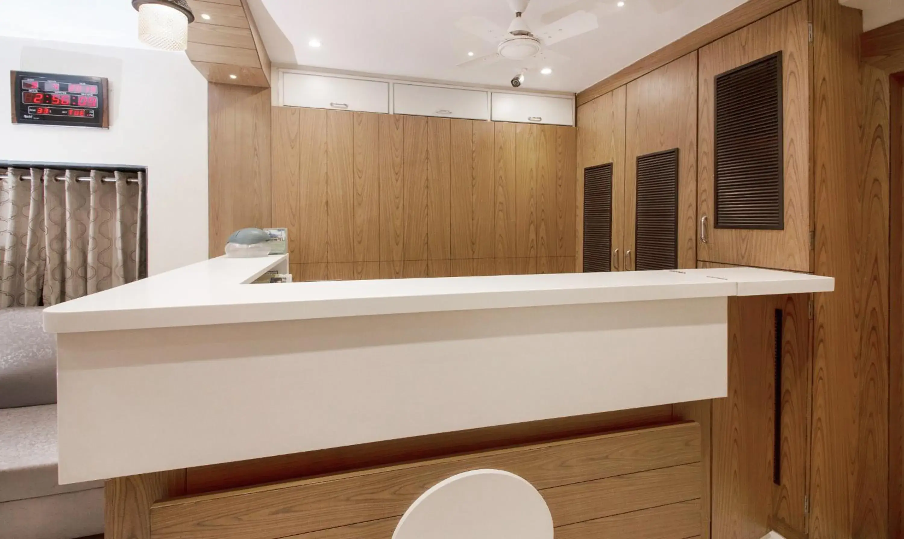 Lobby or reception in Hotel Residency Park Near Masjid Rly Station South Mumbai Lobby or reception in Hotel Residency Park Near Masjid Rly Station South Mumbai