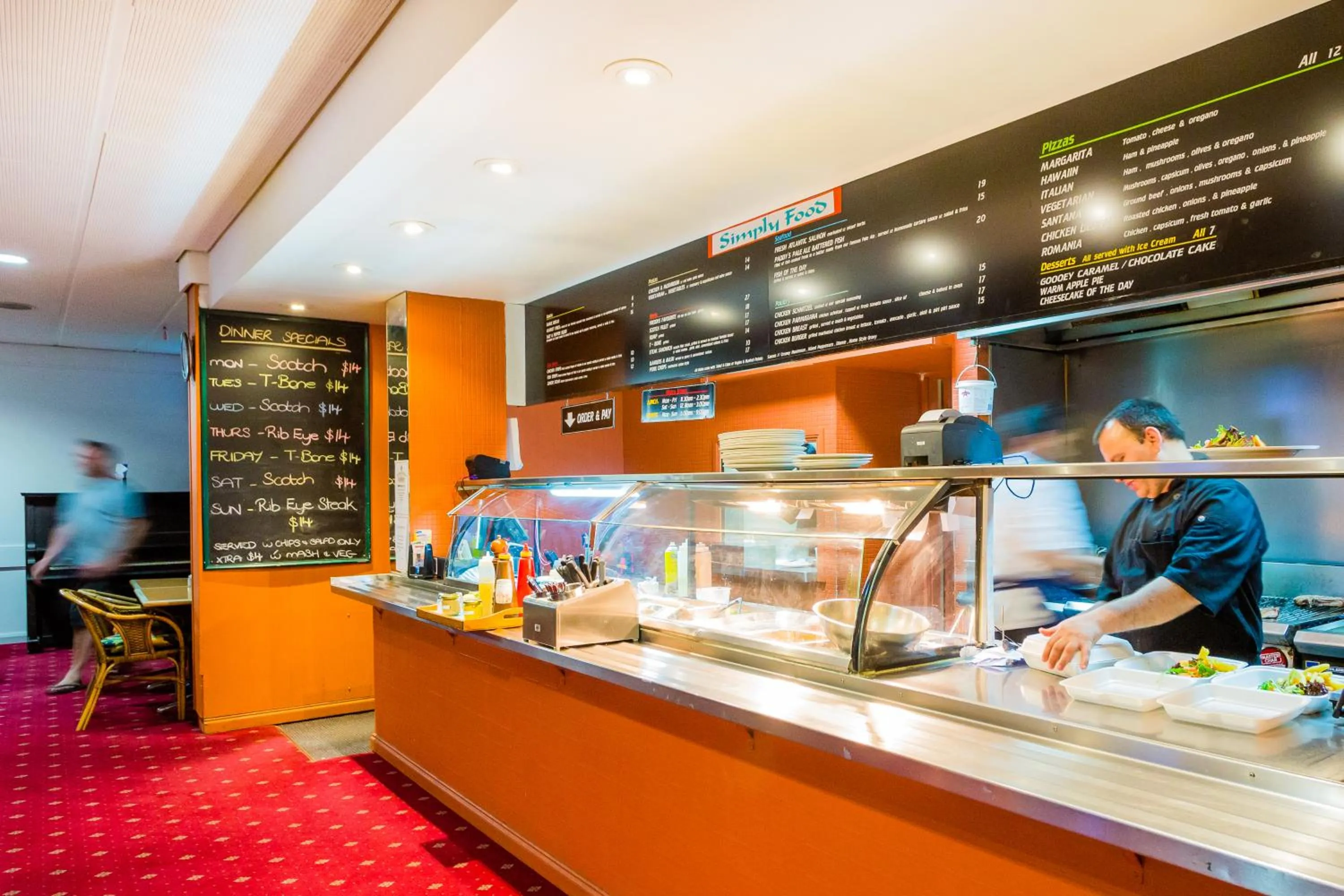 Restaurant/places to eat in Markets Hotel