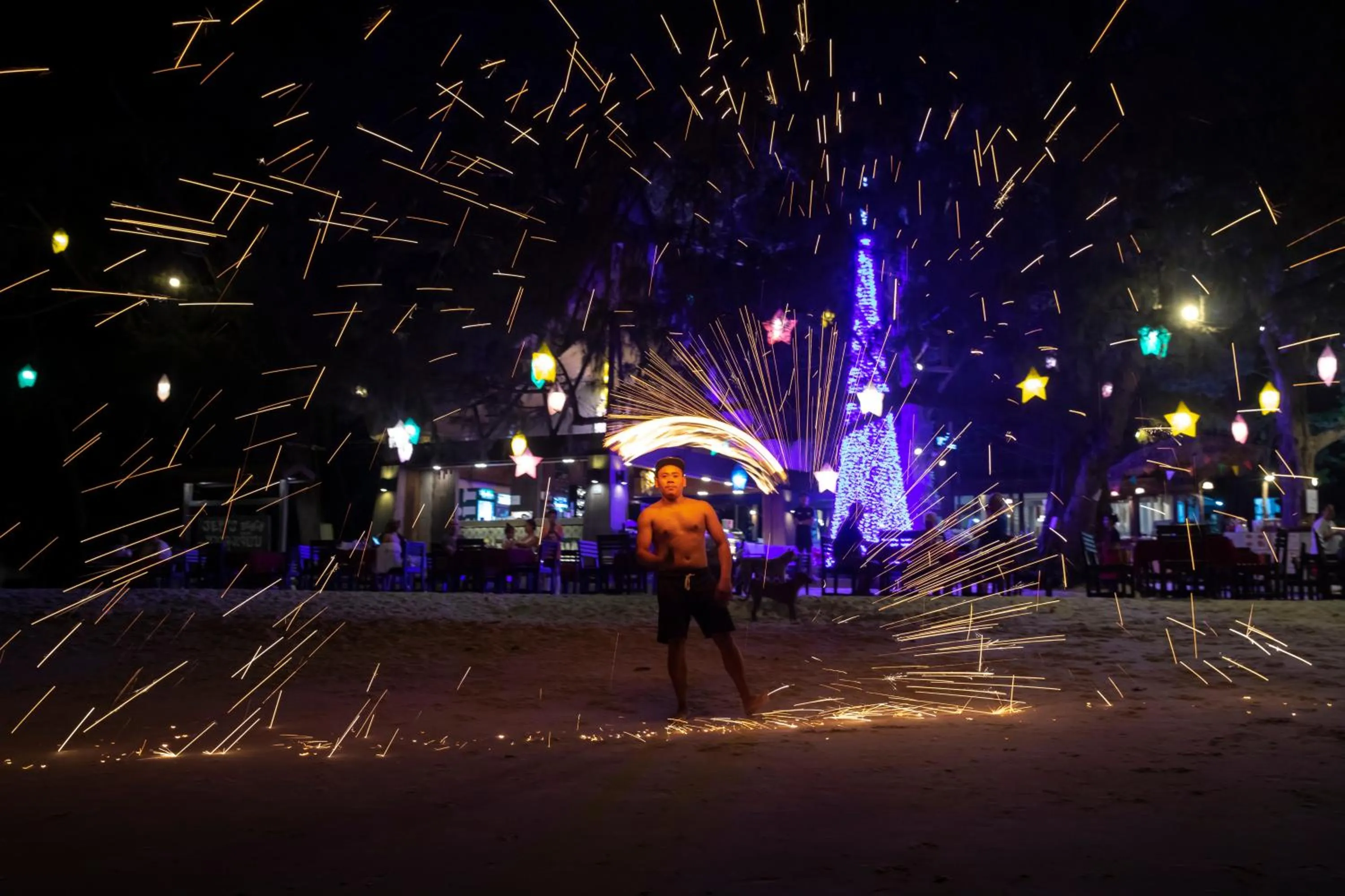 Evening entertainment in Avatara Resort