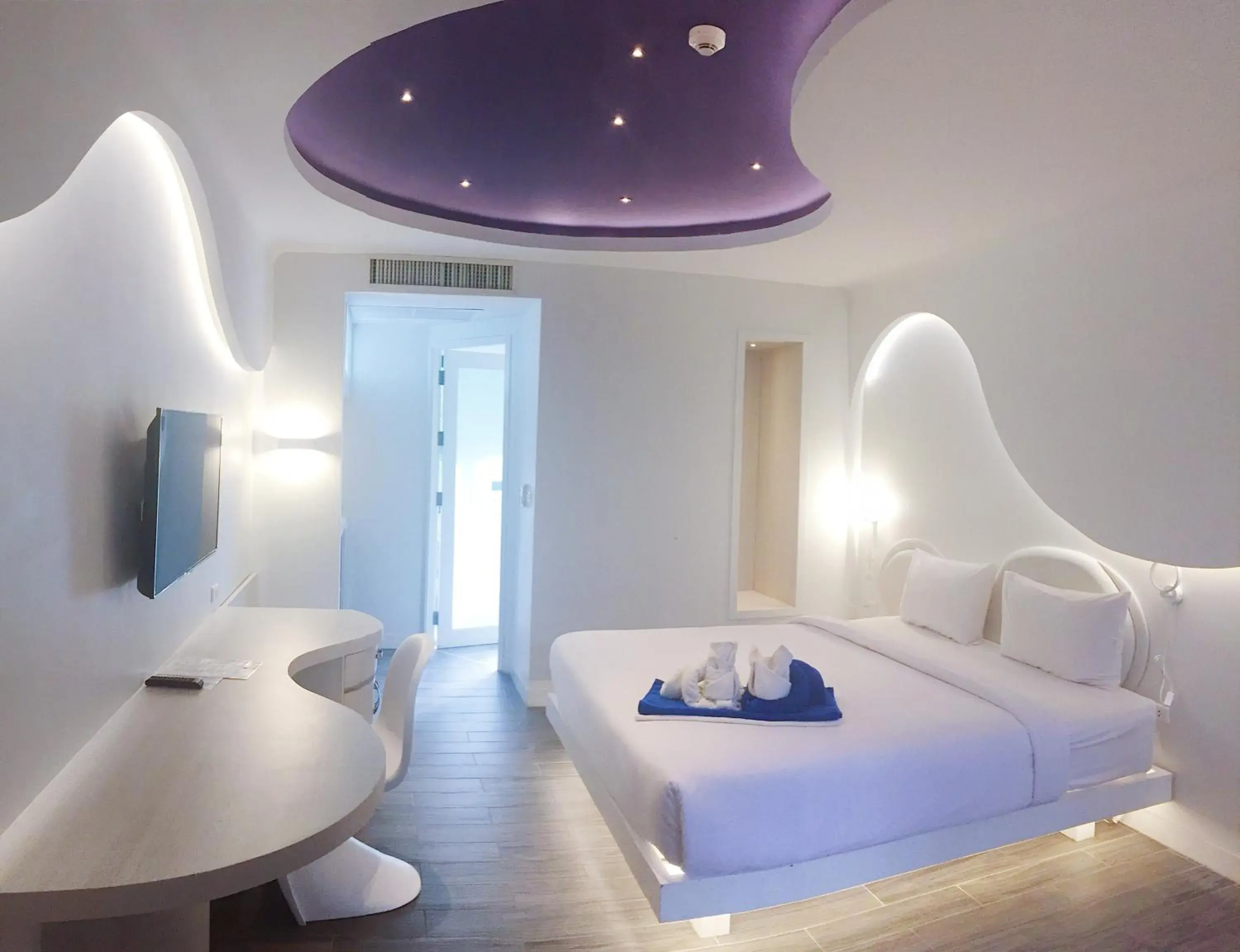 Bedroom, Bed in Avatara Resort Bedroom, Bed in Avatara Resort