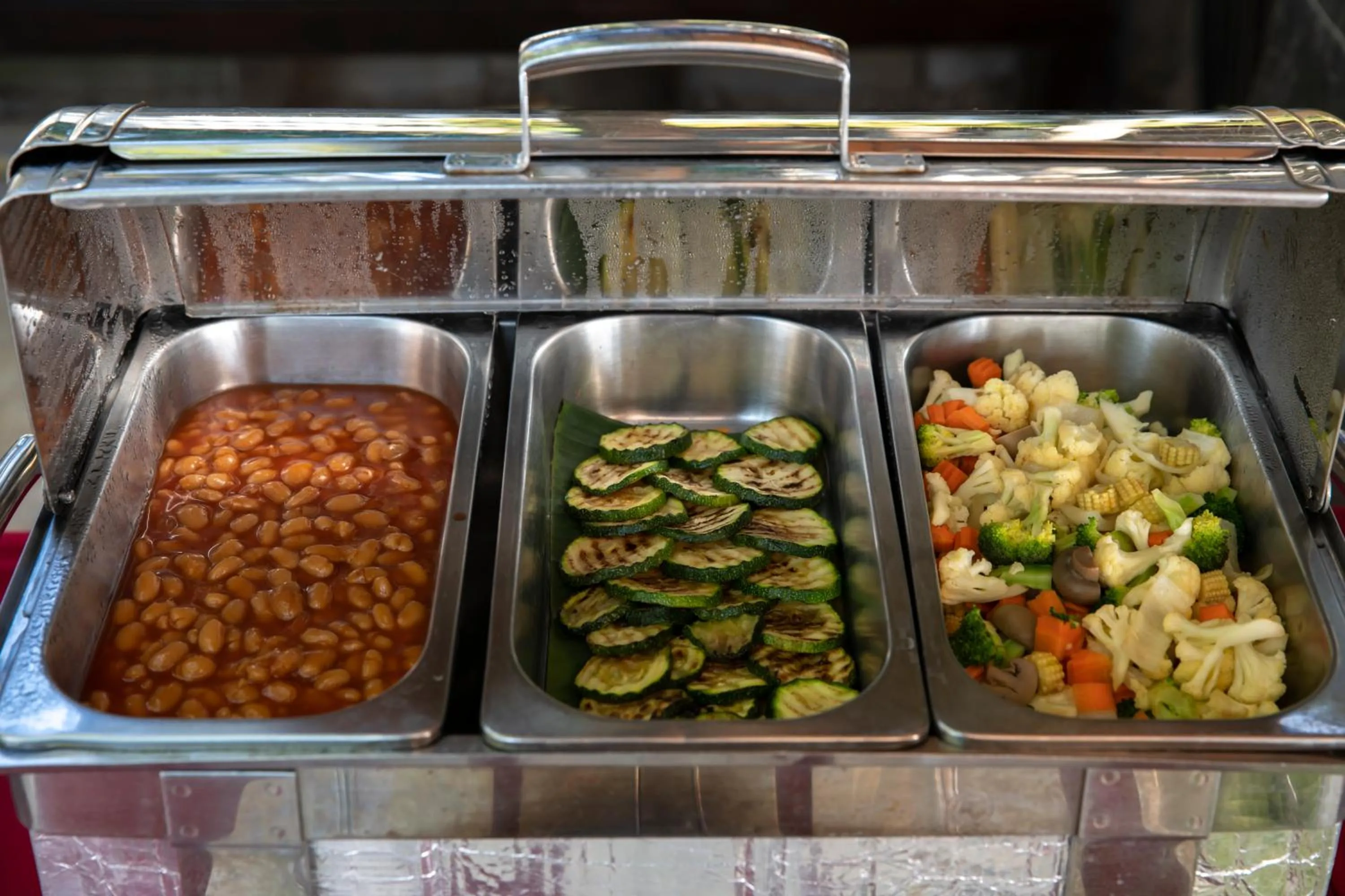 Buffet breakfast in Avatara Resort