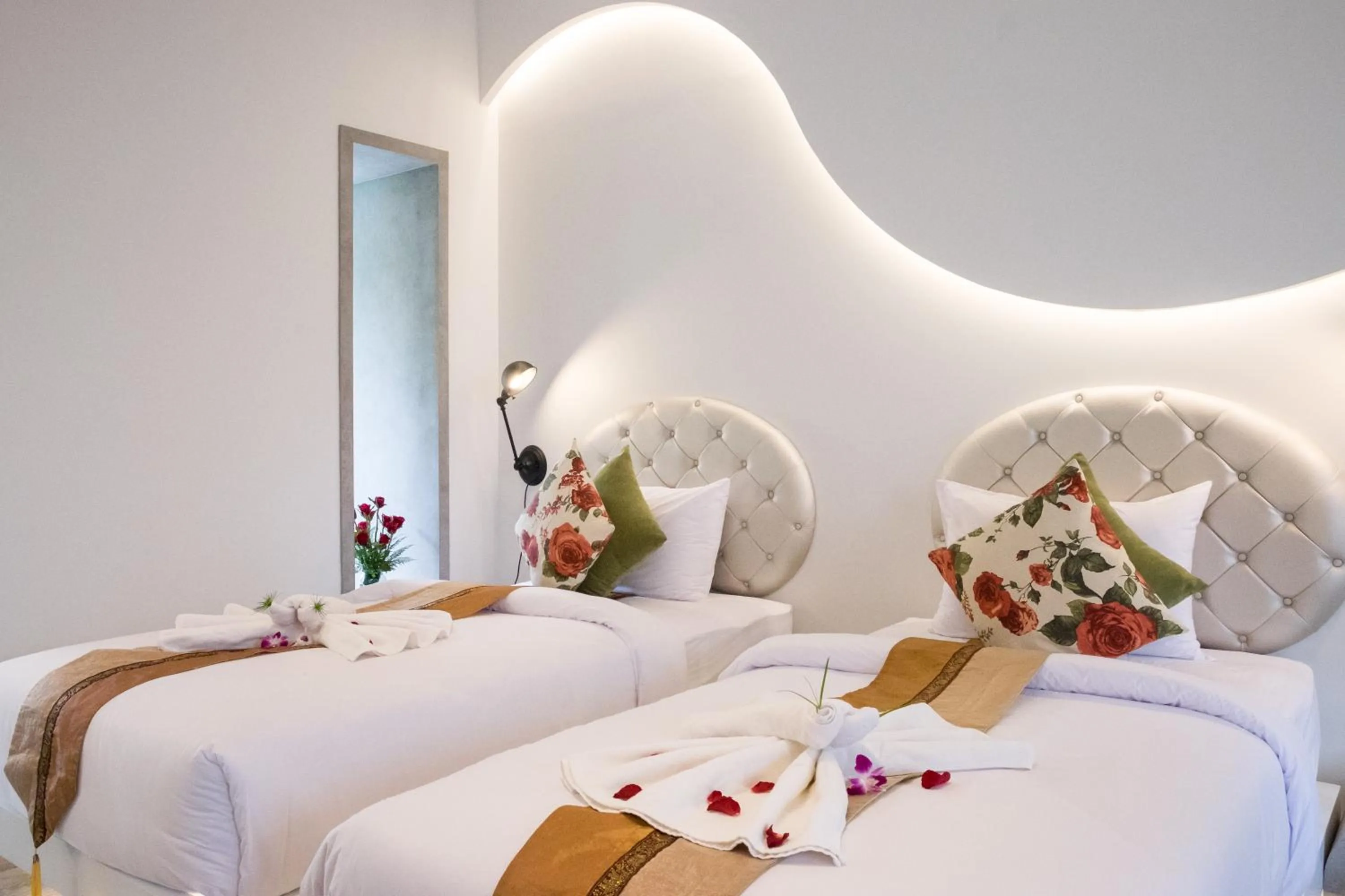 Bedroom, Bed in Avatara Resort