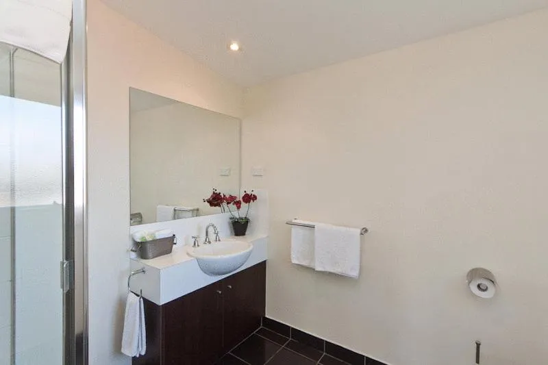 Bathroom in Sixty Two On Grey Serviced Apartments