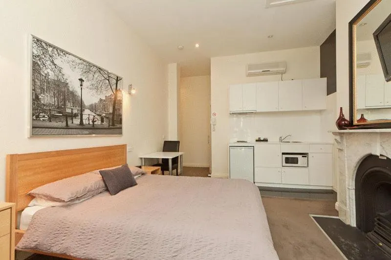 Bedroom, Bed in Sixty Two On Grey Serviced Apartments